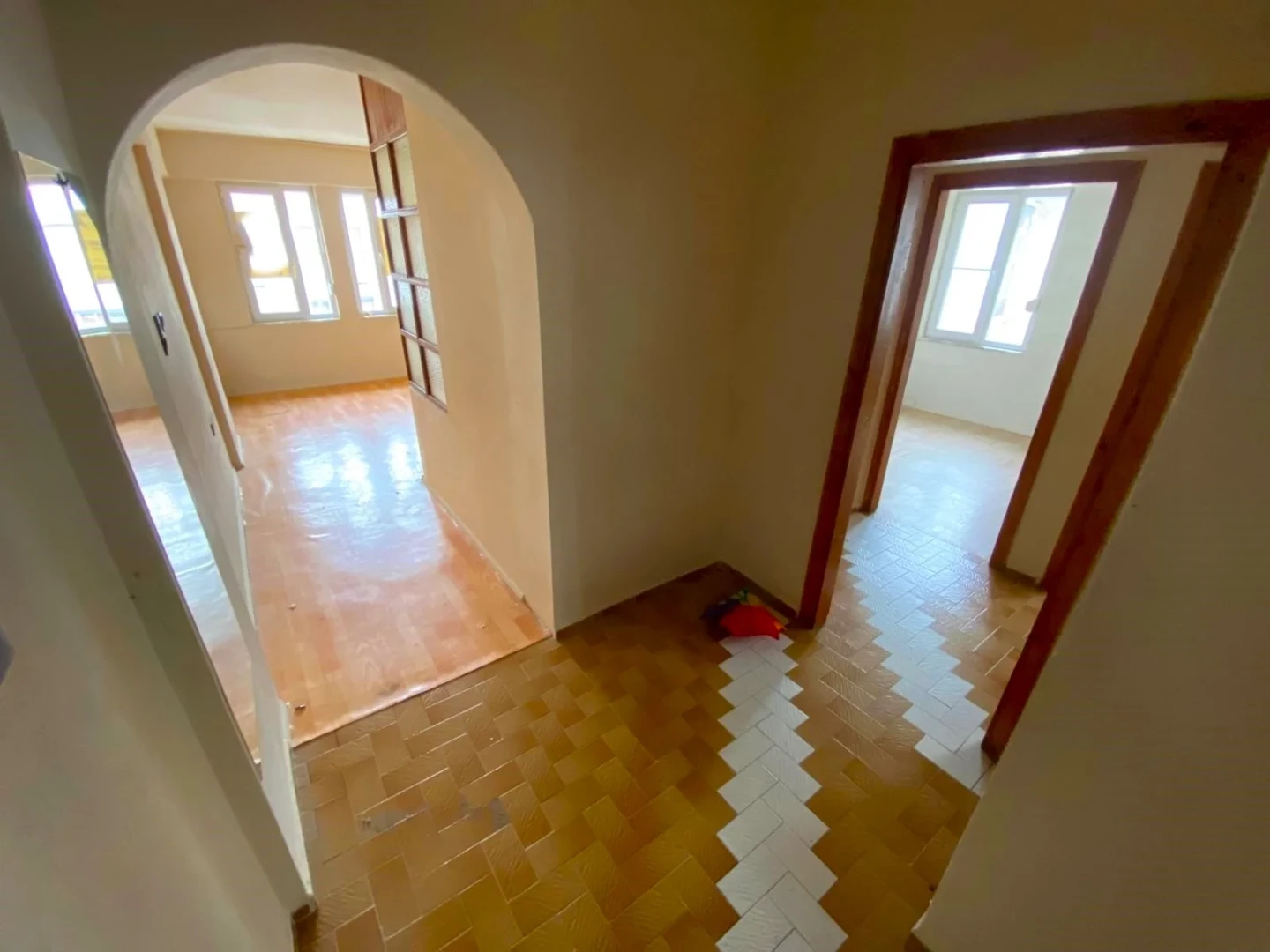 YÜKSELDEN SATILIK İKİZÇAYDA ÖNCEPHE KUPON FİYATA FIRSAT 2+1DAİRE