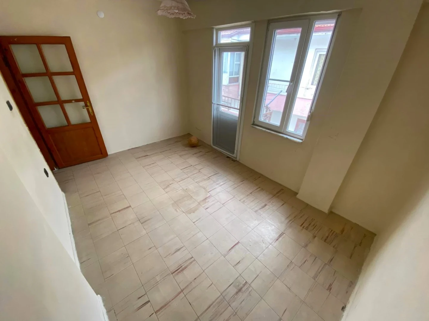 YÜKSELDEN SATILIK İKİZÇAYDA ÖNCEPHE KUPON FİYATA FIRSAT 2+1DAİRE