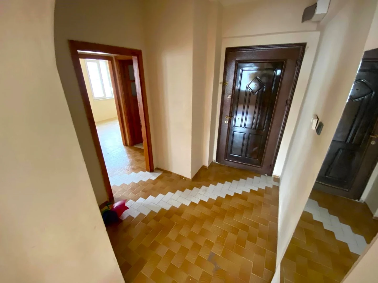 YÜKSELDEN SATILIK İKİZÇAYDA ÖNCEPHE KUPON FİYATA FIRSAT 2+1DAİRE