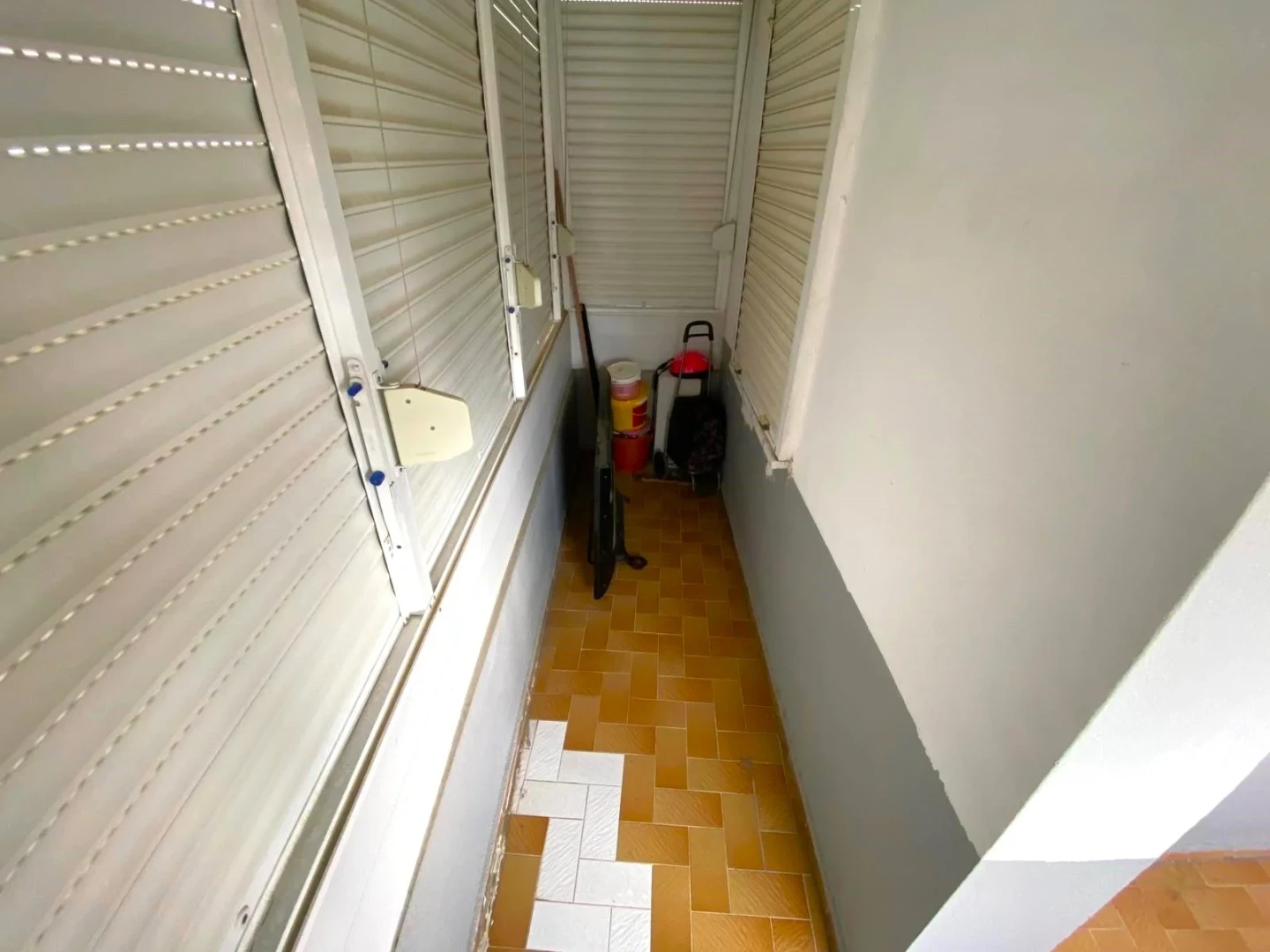 YÜKSELDEN SATILIK İKİZÇAYDA ÖNCEPHE KUPON FİYATA FIRSAT 2+1DAİRE