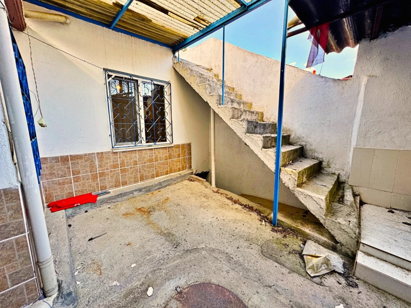 彡YÜKSEL'DEN EDREMİT'TE GENİŞ KULLANIŞLI BAHÇELİ 3+1 MÜSTAKİL EV彡