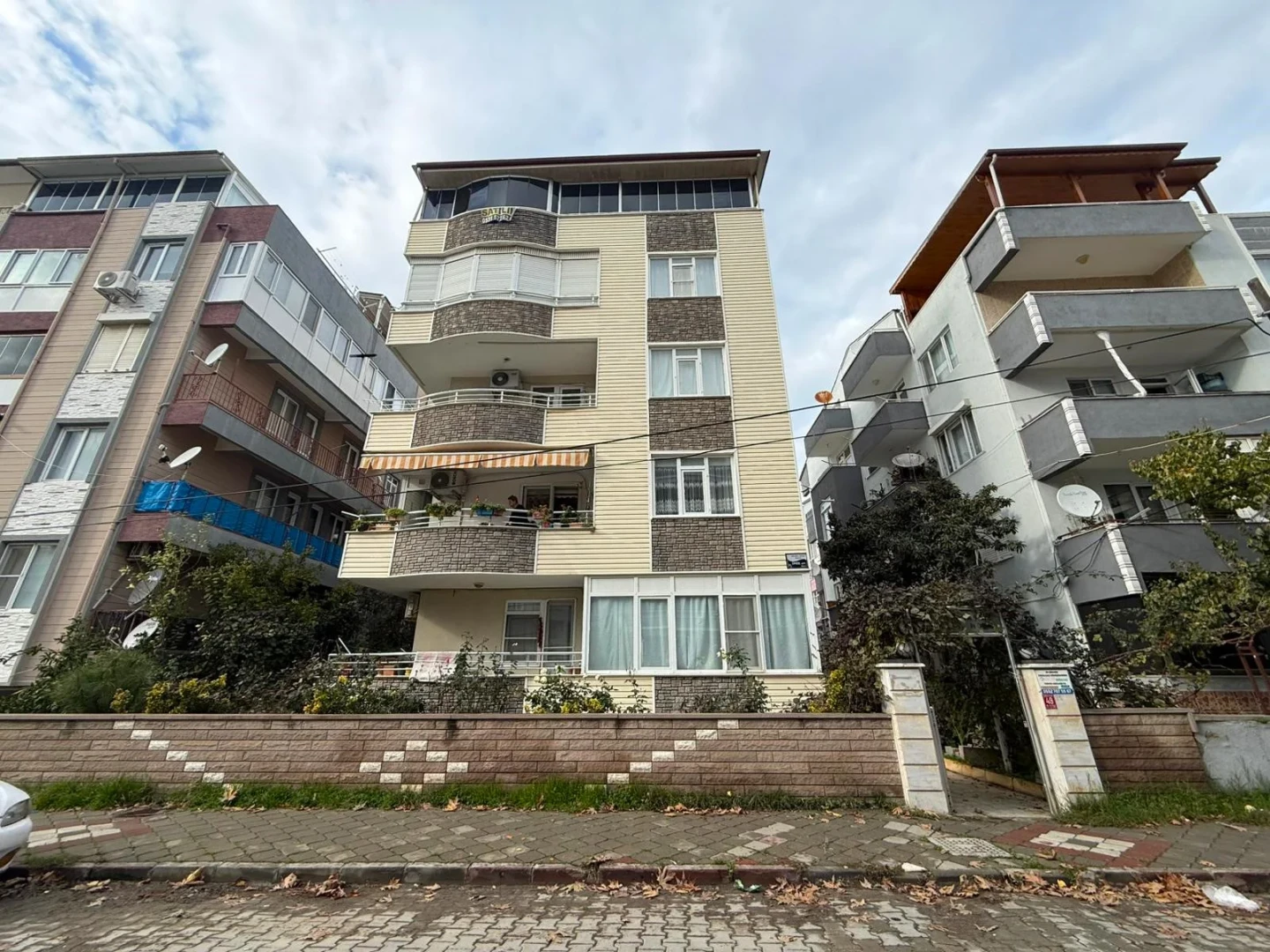 YÜKSEL'DEN ALTINKUM'DA DENİZE YÜRÜME MESAFESİNDE LUX 2+1 DAİRE