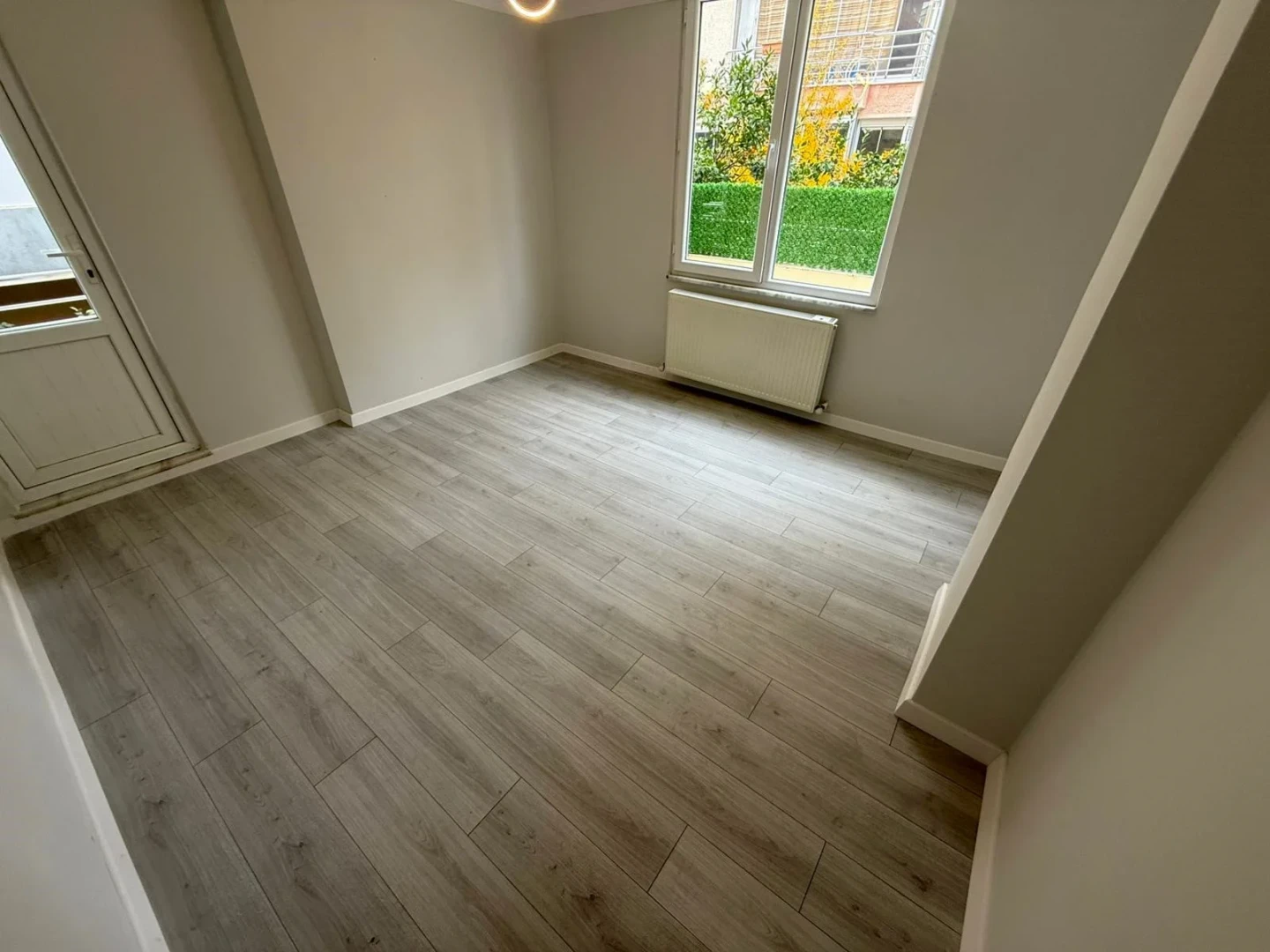 YÜKSEL'DEN ALTINKUM'DA DENİZE YÜRÜME MESAFESİNDE LUX 2+1 DAİRE