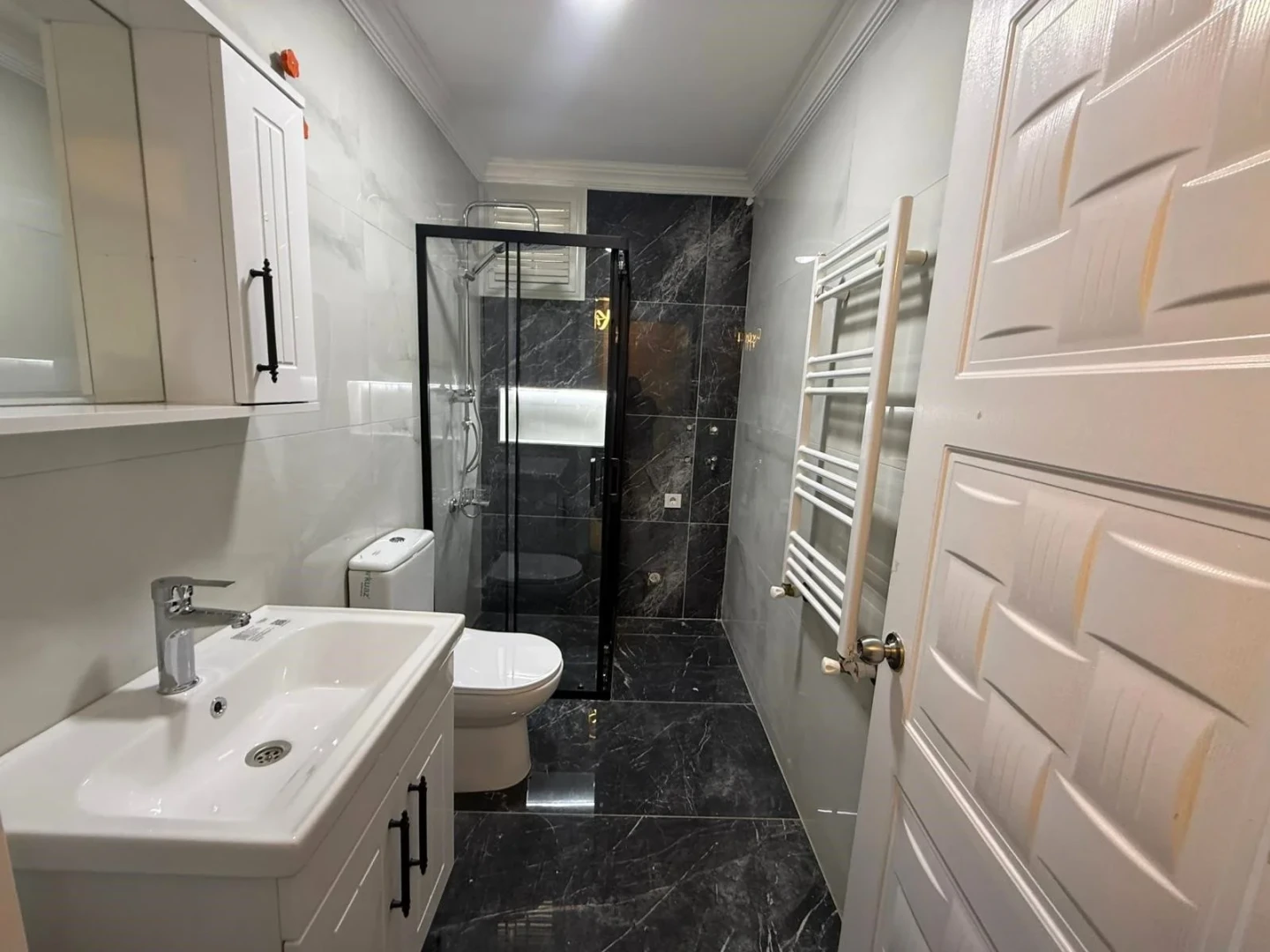 YÜKSEL'DEN ALTINKUM'DA DENİZE YÜRÜME MESAFESİNDE LUX 2+1 DAİRE