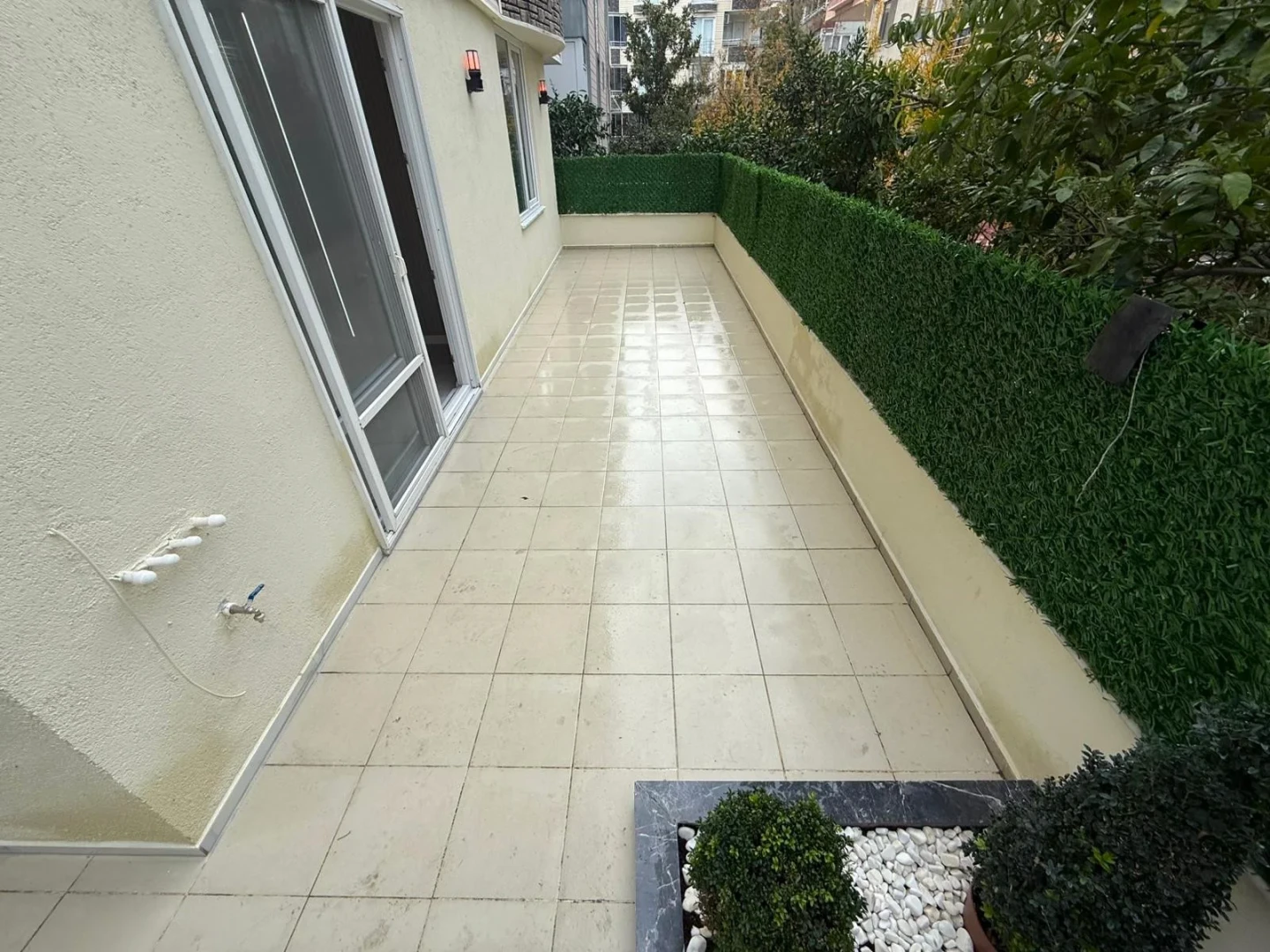 YÜKSEL'DEN ALTINKUM'DA DENİZE YÜRÜME MESAFESİNDE LUX 2+1 DAİRE