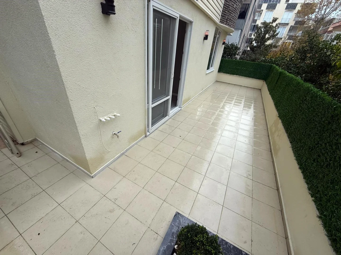 YÜKSEL'DEN ALTINKUM'DA DENİZE YÜRÜME MESAFESİNDE LUX 2+1 DAİRE