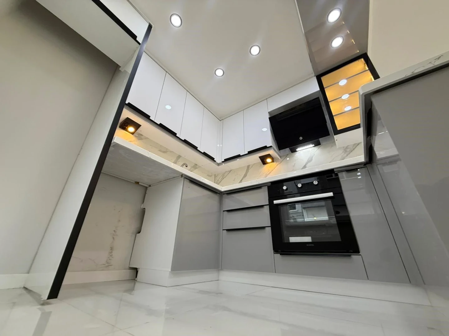YÜKSEL'DEN ALTINKUM'DA DENİZE YÜRÜME MESAFESİNDE LUX 2+1 DAİRE