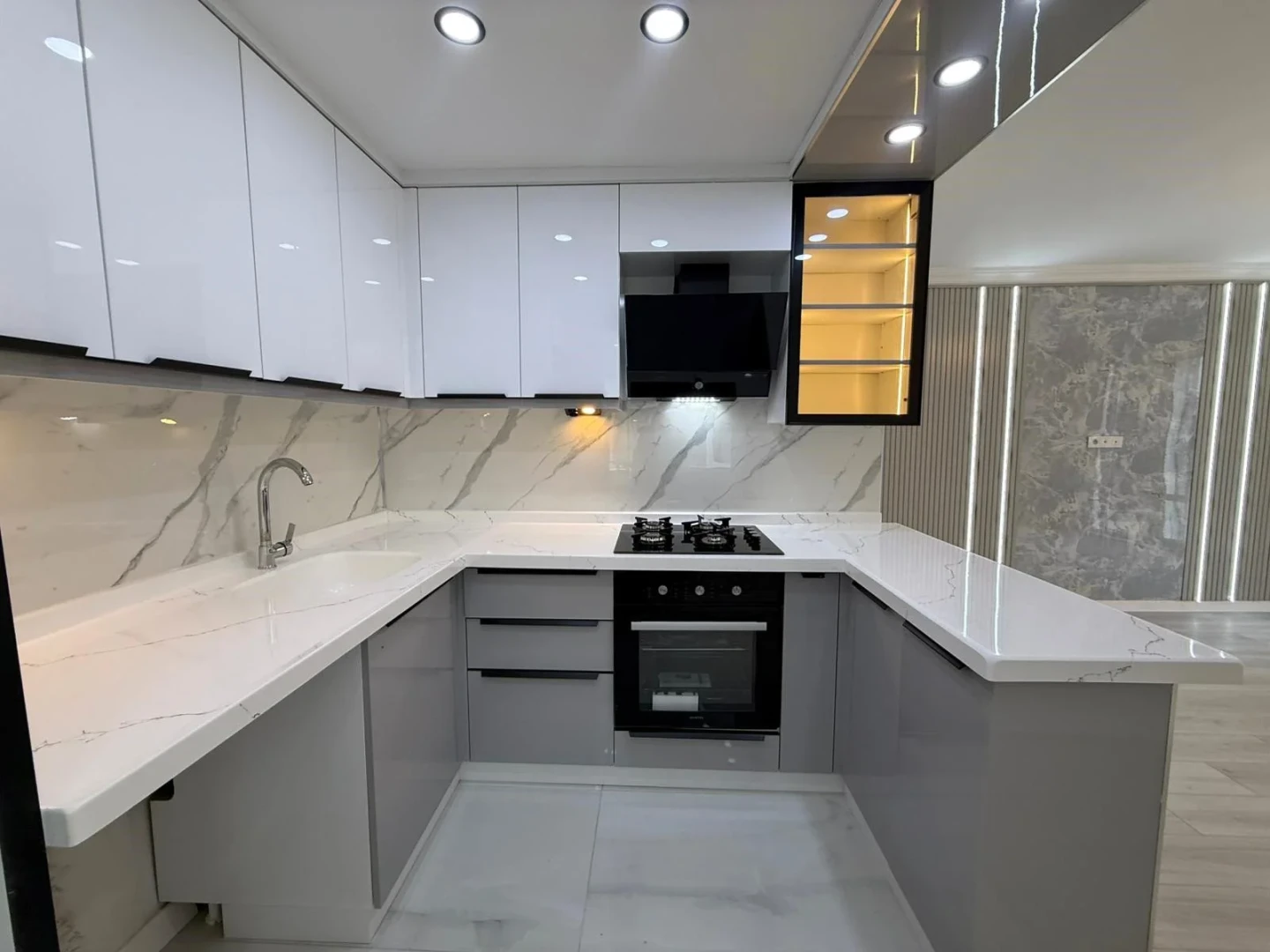 YÜKSEL'DEN ALTINKUM'DA DENİZE YÜRÜME MESAFESİNDE LUX 2+1 DAİRE