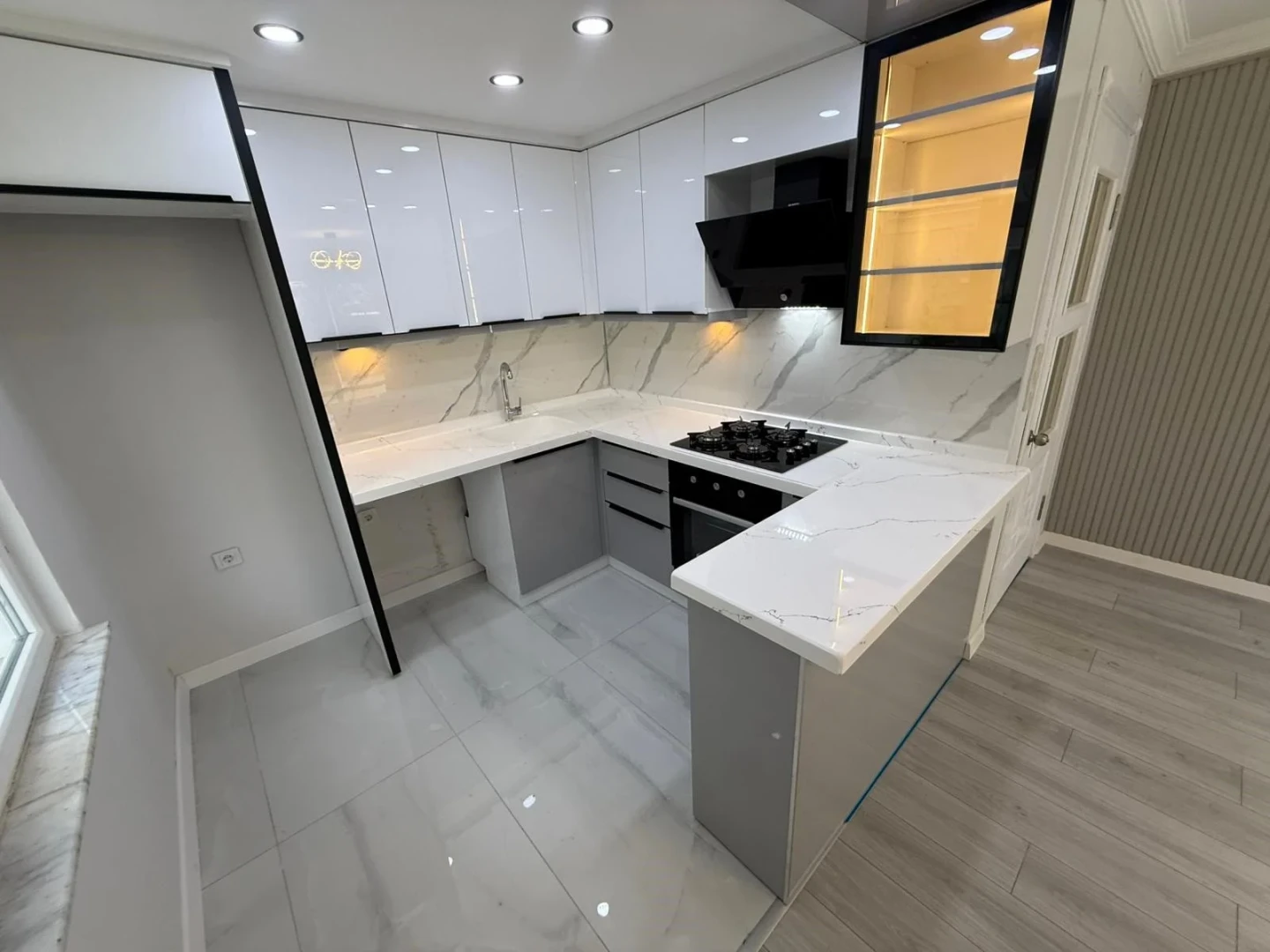 YÜKSEL'DEN ALTINKUM'DA DENİZE YÜRÜME MESAFESİNDE LUX 2+1 DAİRE