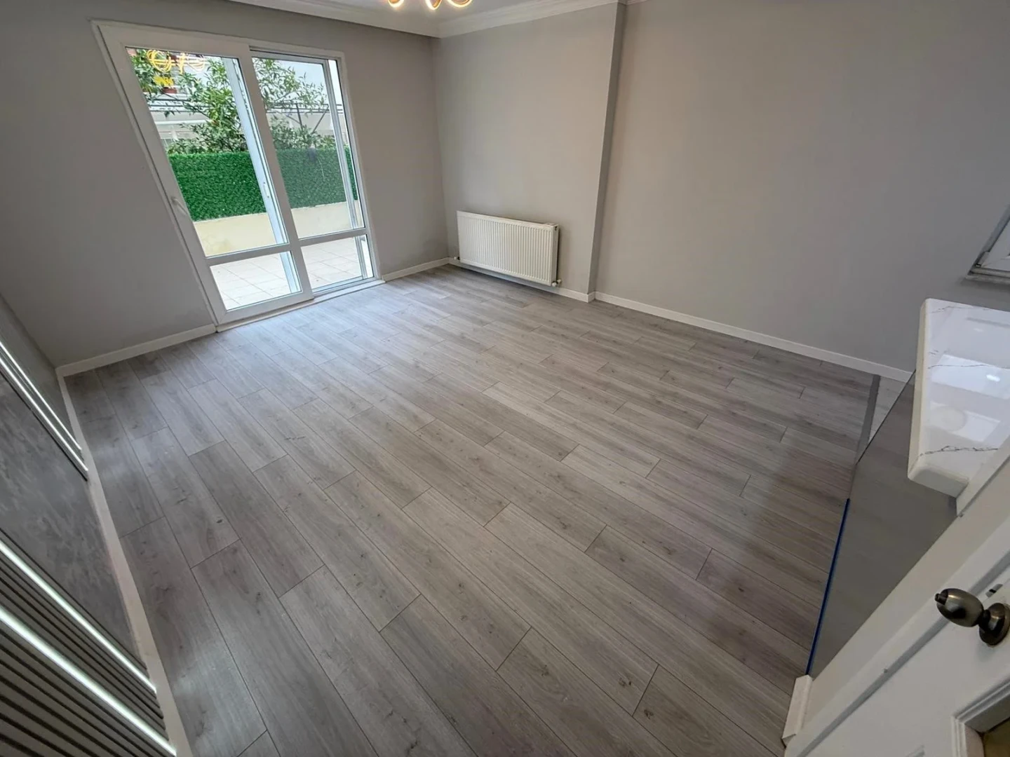 YÜKSEL'DEN ALTINKUM'DA DENİZE YÜRÜME MESAFESİNDE LUX 2+1 DAİRE