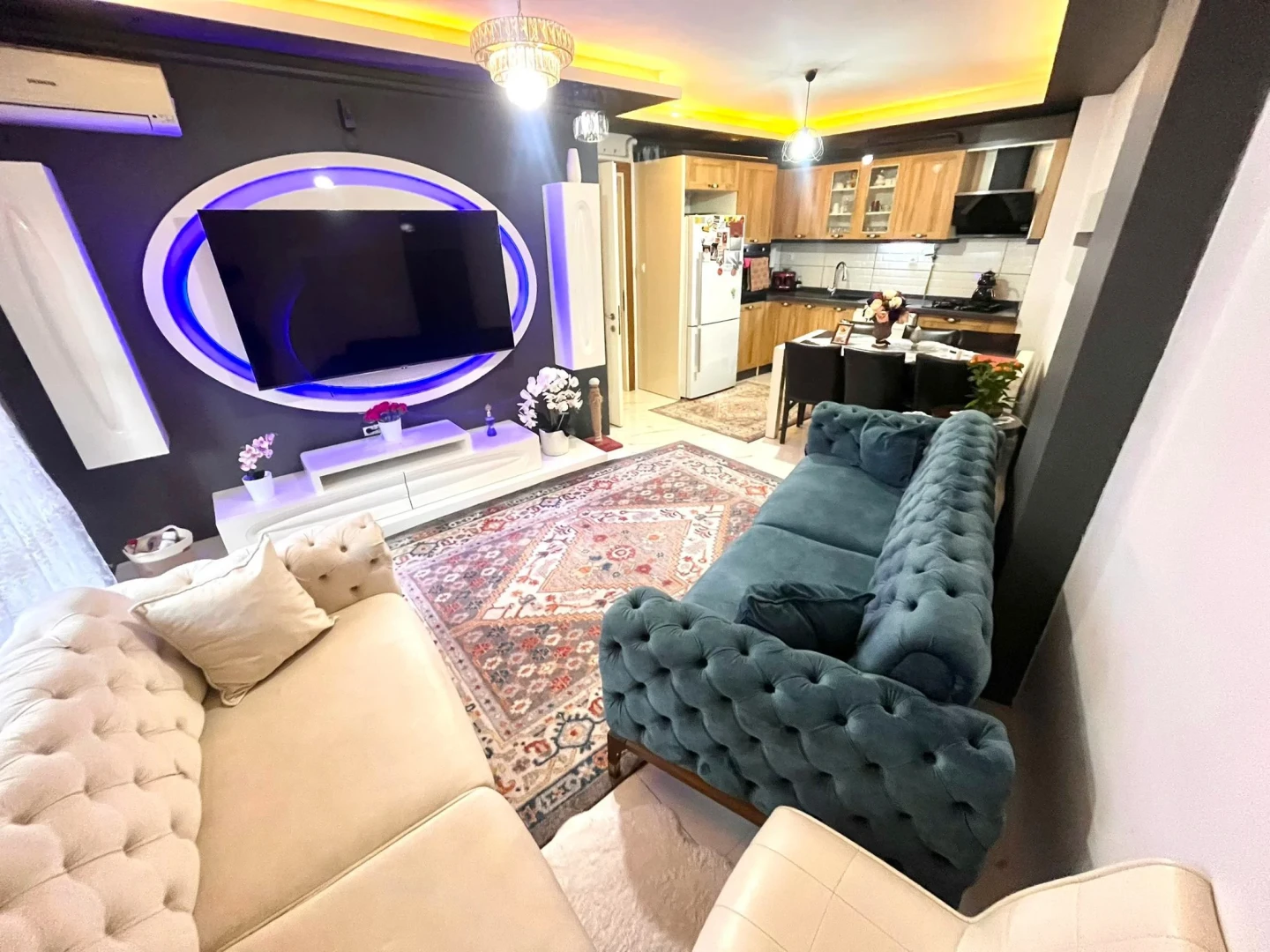 YÜKSEL'DEN EDREMİT'TE CAM BALKONLU ARAKAT MASRAFSIZ 2+1 DAİRE