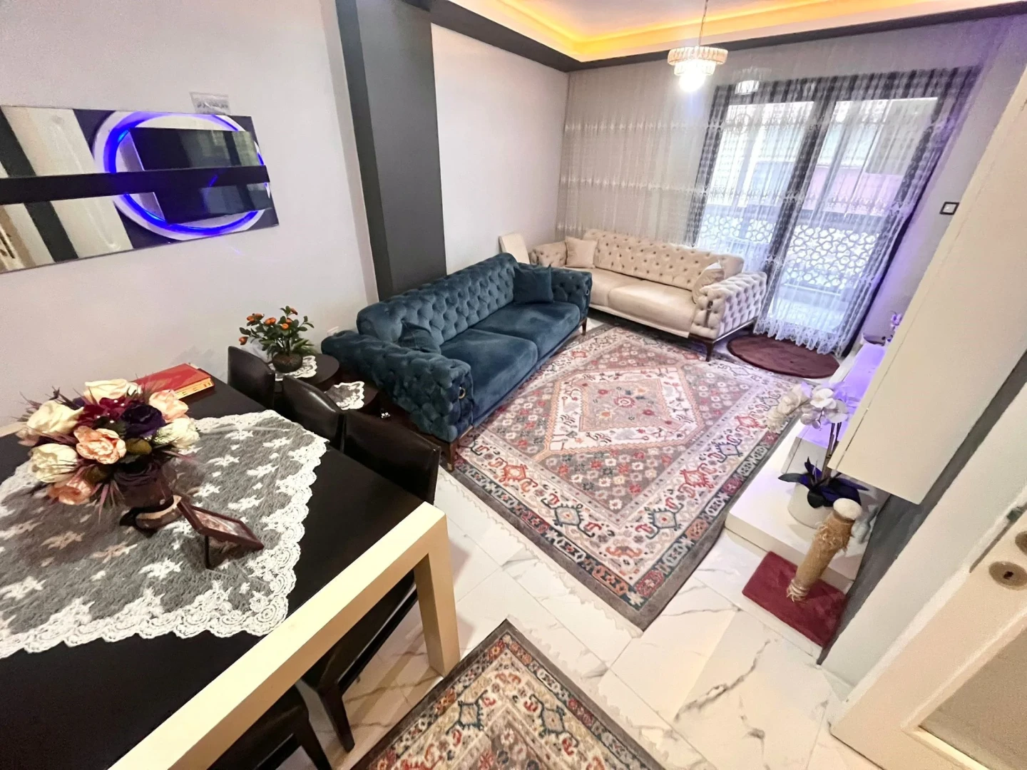 YÜKSEL'DEN EDREMİT'TE CAM BALKONLU ARAKAT MASRAFSIZ 2+1 DAİRE