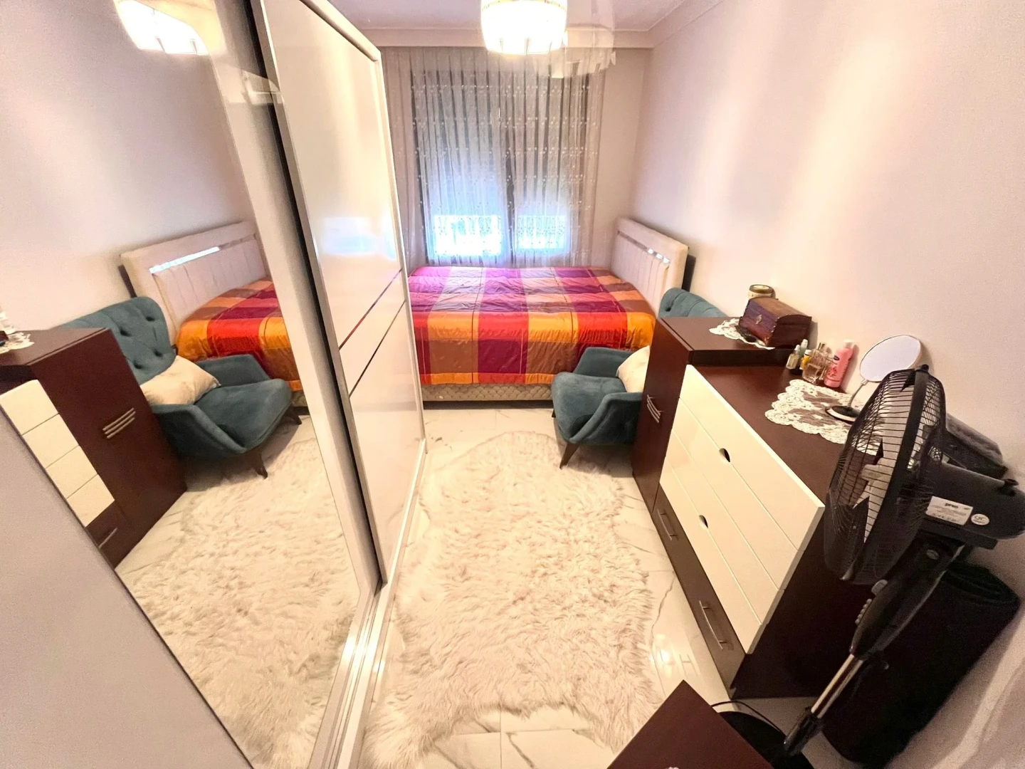YÜKSEL'DEN EDREMİT'TE CAM BALKONLU ARAKAT MASRAFSIZ 2+1 DAİRE