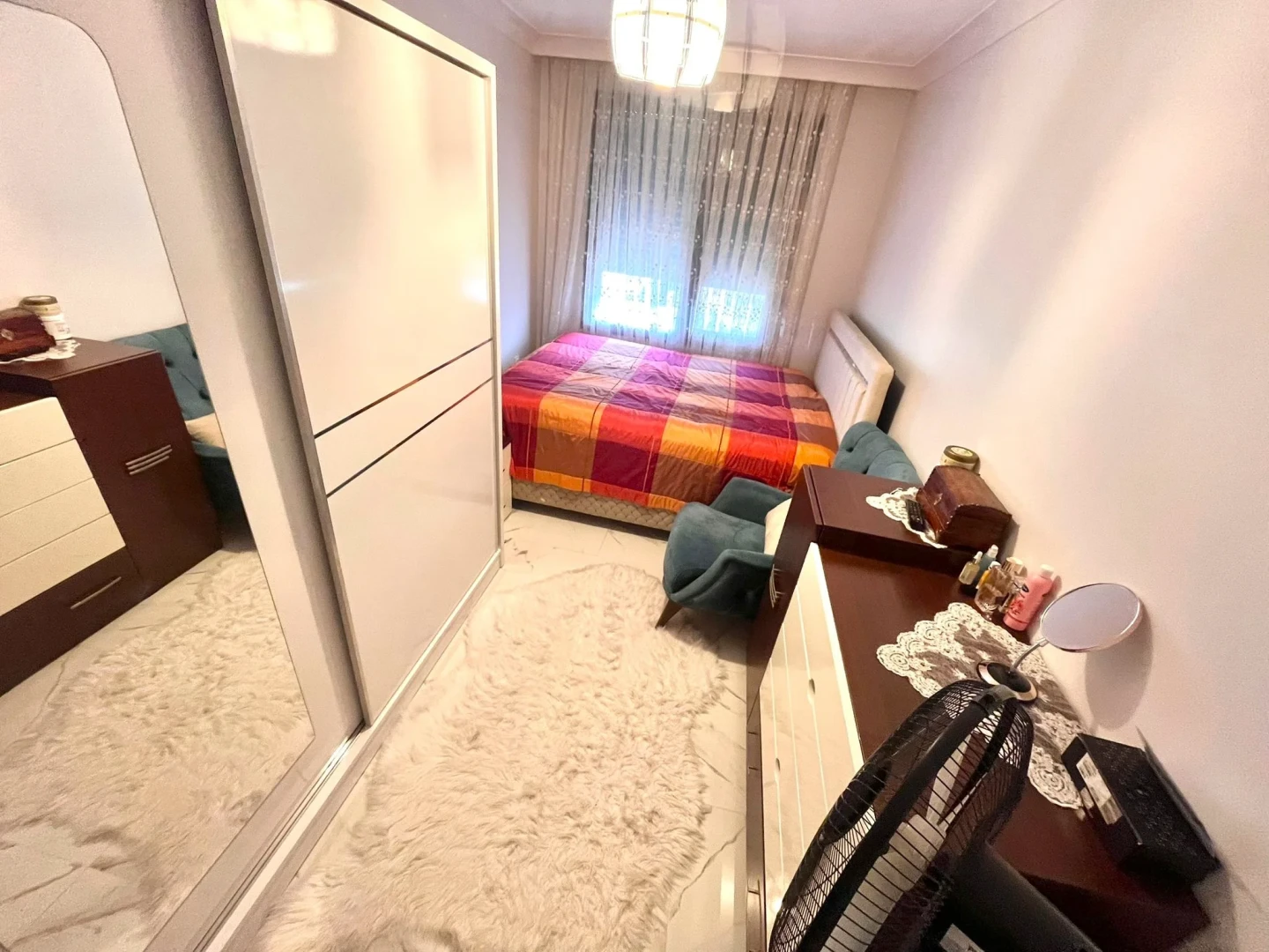 YÜKSEL'DEN EDREMİT'TE CAM BALKONLU ARAKAT MASRAFSIZ 2+1 DAİRE