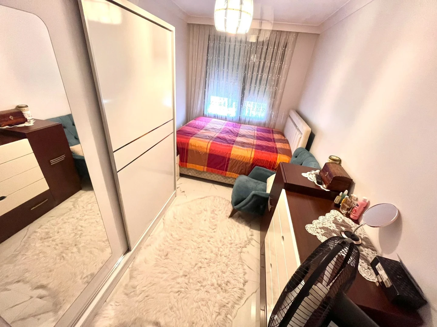 YÜKSEL'DEN EDREMİT'TE CAM BALKONLU ARAKAT MASRAFSIZ 2+1 DAİRE