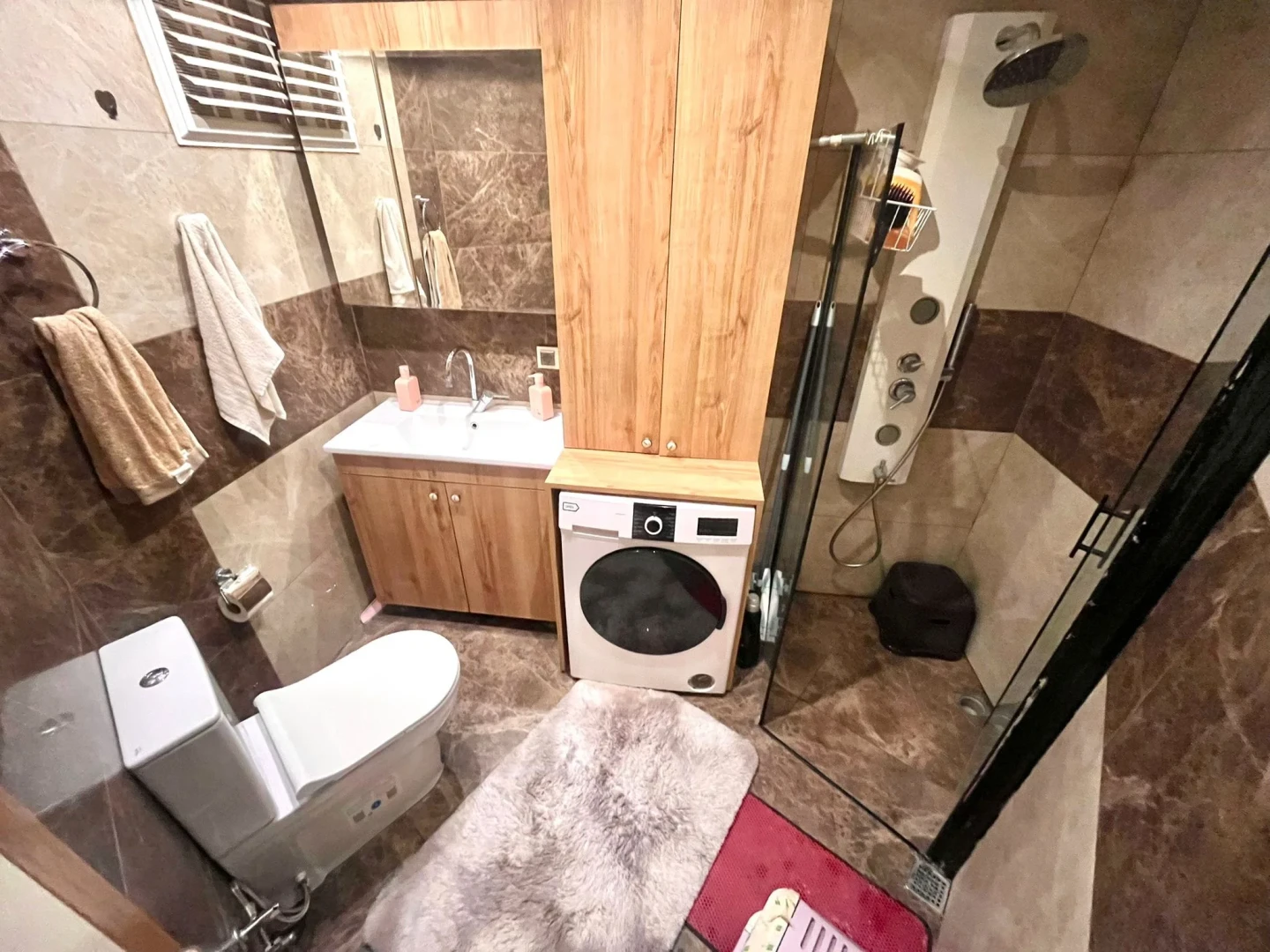 YÜKSEL'DEN EDREMİT'TE CAM BALKONLU ARAKAT MASRAFSIZ 2+1 DAİRE