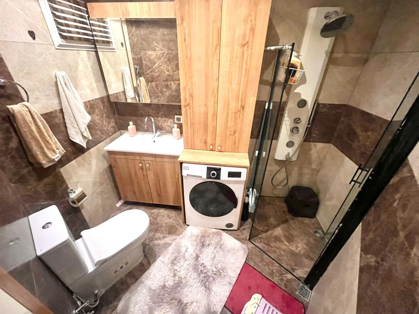 YÜKSEL'DEN EDREMİT'TE CAM BALKONLU ARAKAT MASRAFSIZ 2+1 DAİRE