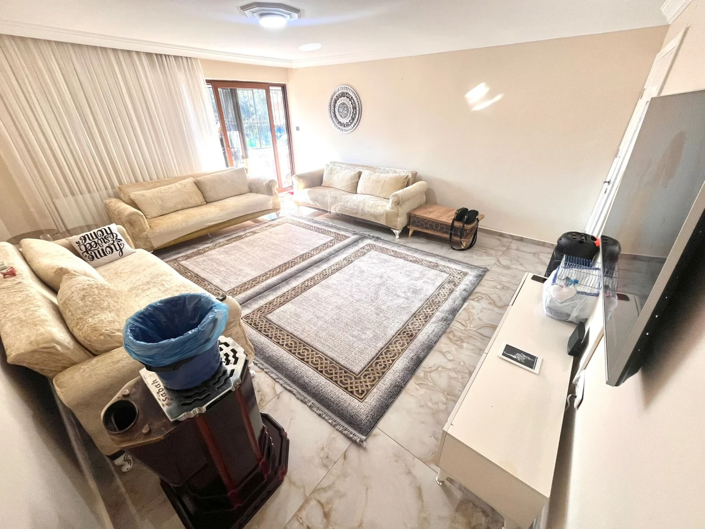 YÜKSEL'DEN EDREMİT'TE YERDEN ISITMALI KAPALI MUTFAK 2+1 DAİRE