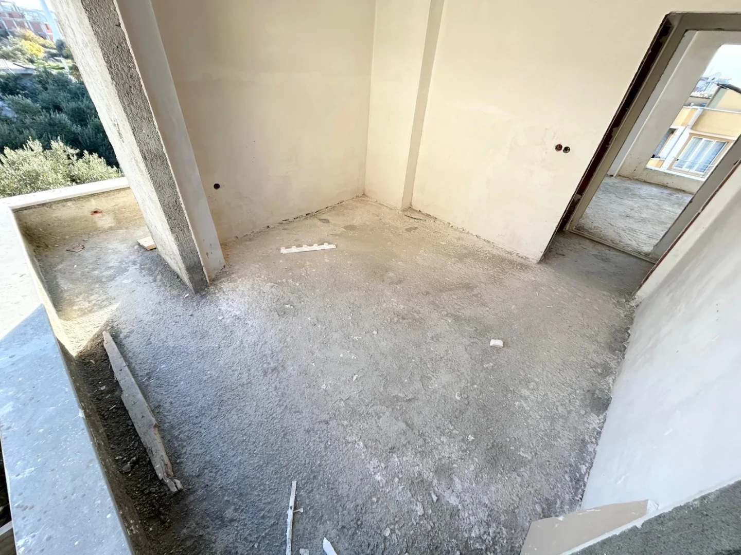 YÜKSEL'DEN KADIKÖY'DE KAÇMAZ FIRSAT GENİŞ ARA KAT ÖNCEPHE 1+1