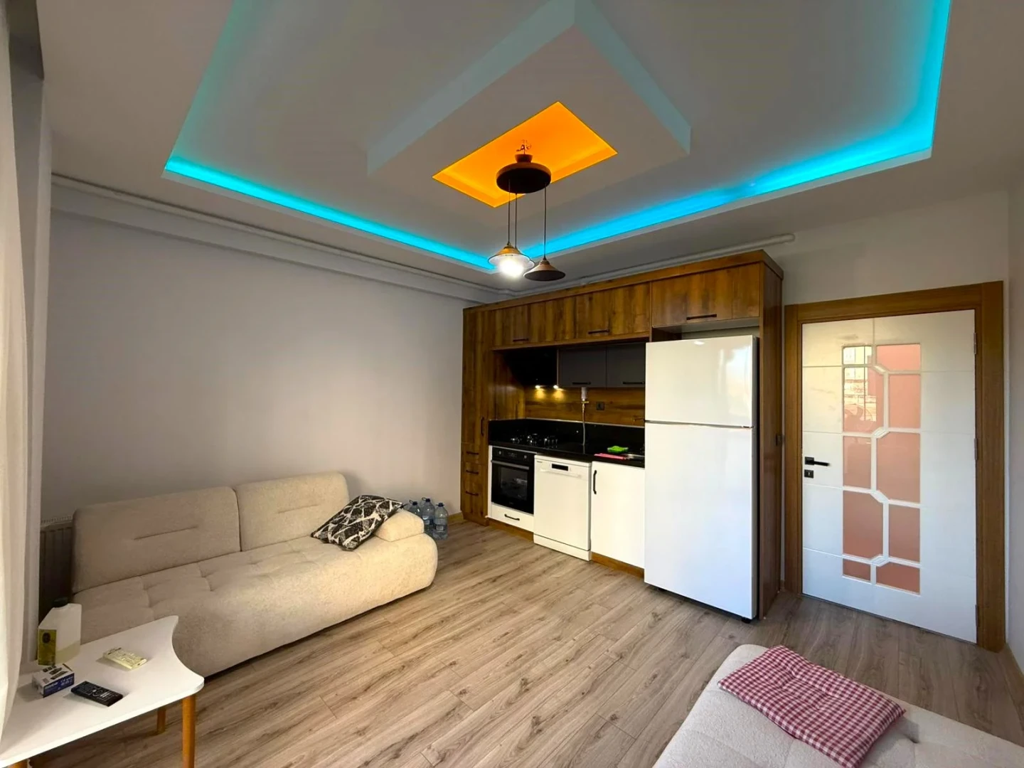 YÜKSEL'DEN ALTINKUM'DA ÖN CEPHE KAPALI CAM BALKONLU LUX 1+1DAİRE
