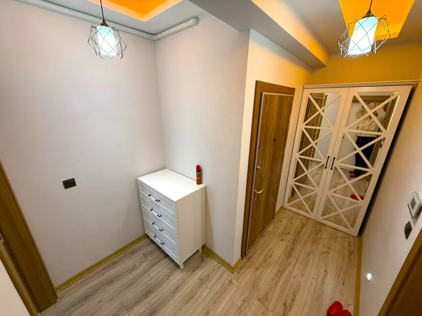 YÜKSEL'DEN ALTINKUM'DA ÖN CEPHE KAPALI CAM BALKONLU LUX 1+1DAİRE