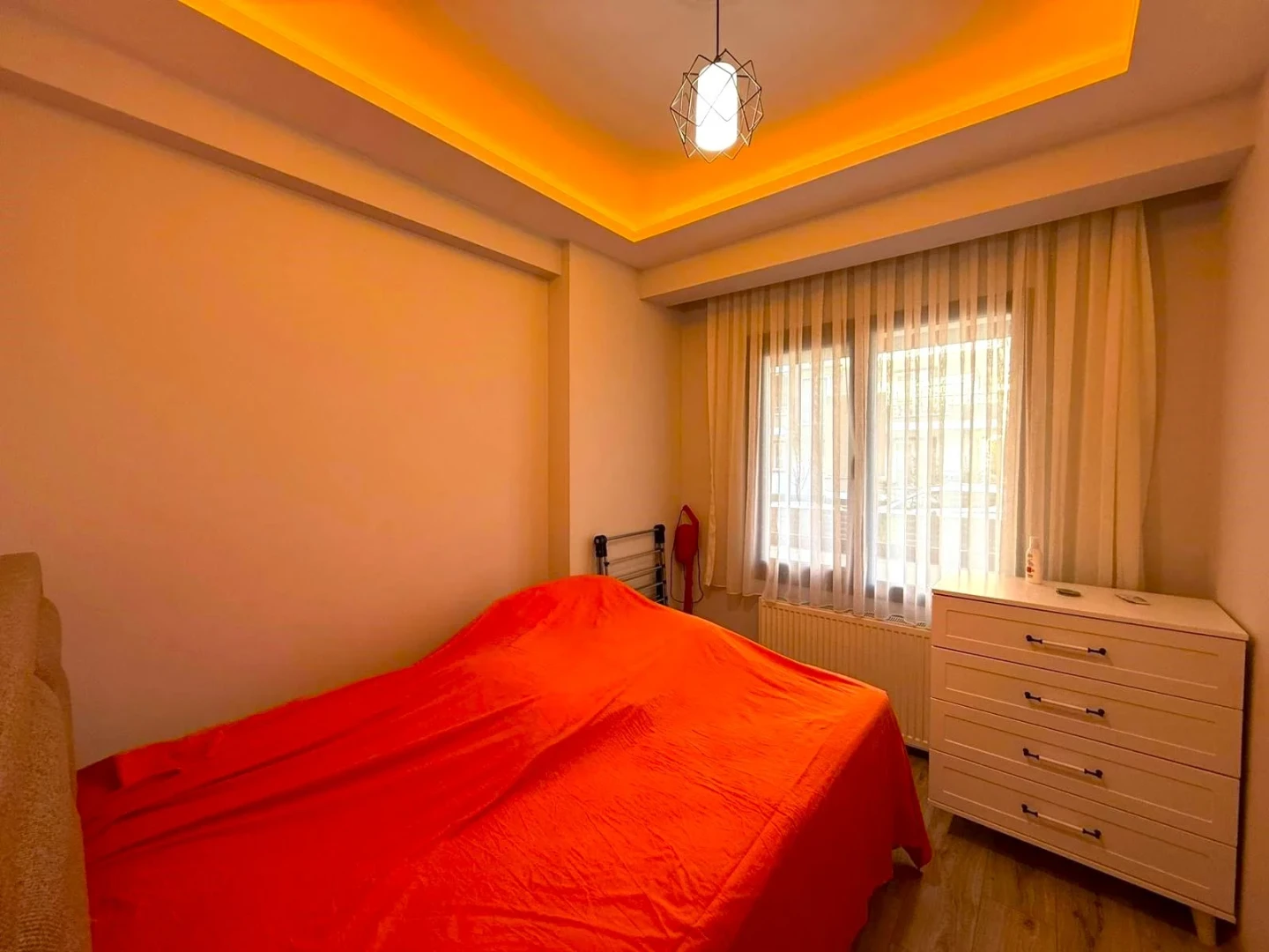 YÜKSEL'DEN ALTINKUM'DA ÖN CEPHE KAPALI CAM BALKONLU LUX 1+1DAİRE