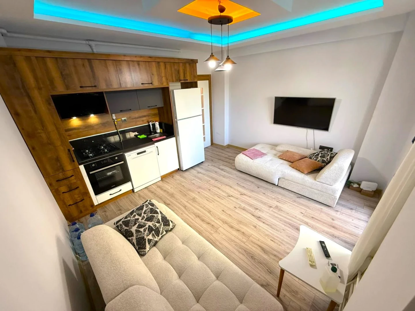 YÜKSEL'DEN ALTINKUM'DA ÖN CEPHE KAPALI CAM BALKONLU LUX 1+1DAİRE