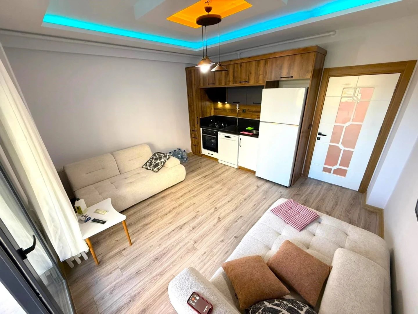 YÜKSEL'DEN ALTINKUM'DA ÖN CEPHE KAPALI CAM BALKONLU LUX 1+1DAİRE