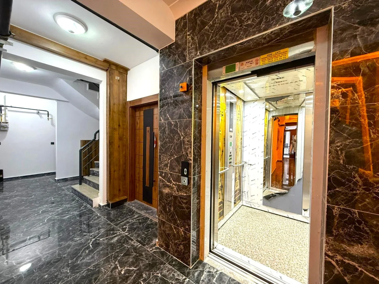 YÜKSEL'DEN ALTINKUM'DA ÖN CEPHE KAPALI CAM BALKONLU LUX 1+1DAİRE