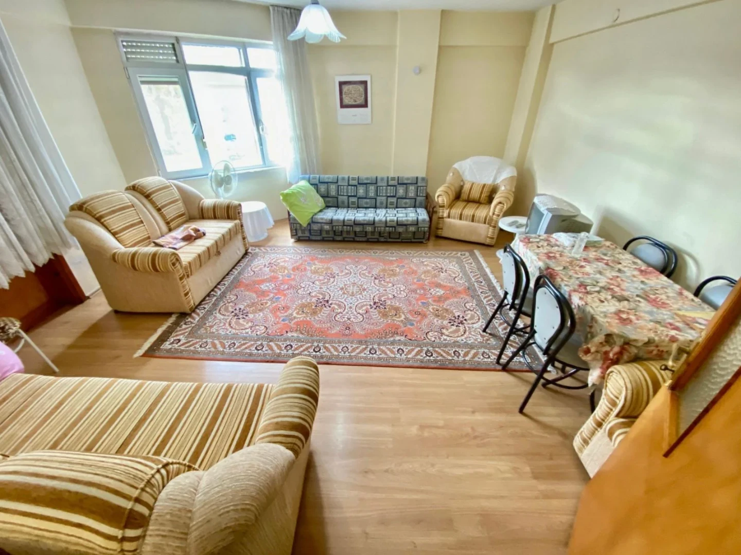 YÜKSEL'DEN ALTINKUMDA ÇAY MANZARALI ARAKAT DENİZE 250m 2+1 DAİRE