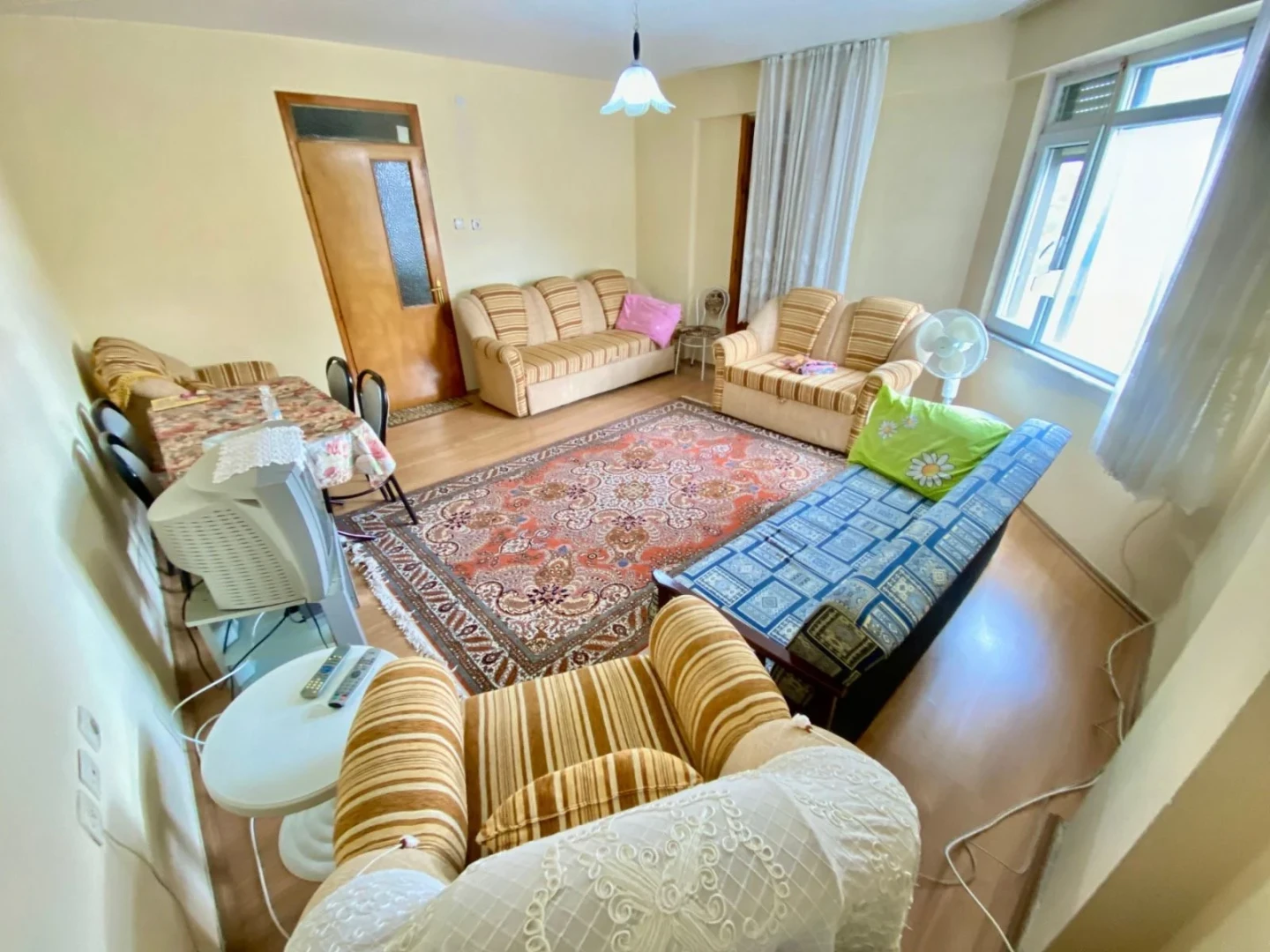 YÜKSEL'DEN ALTINKUMDA ÇAY MANZARALI ARAKAT DENİZE 250m 2+1 DAİRE