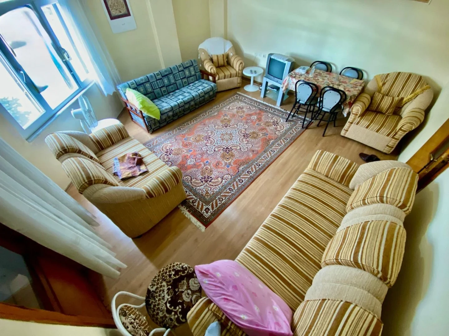 YÜKSEL'DEN ALTINKUMDA ÇAY MANZARALI ARAKAT DENİZE 250m 2+1 DAİRE
