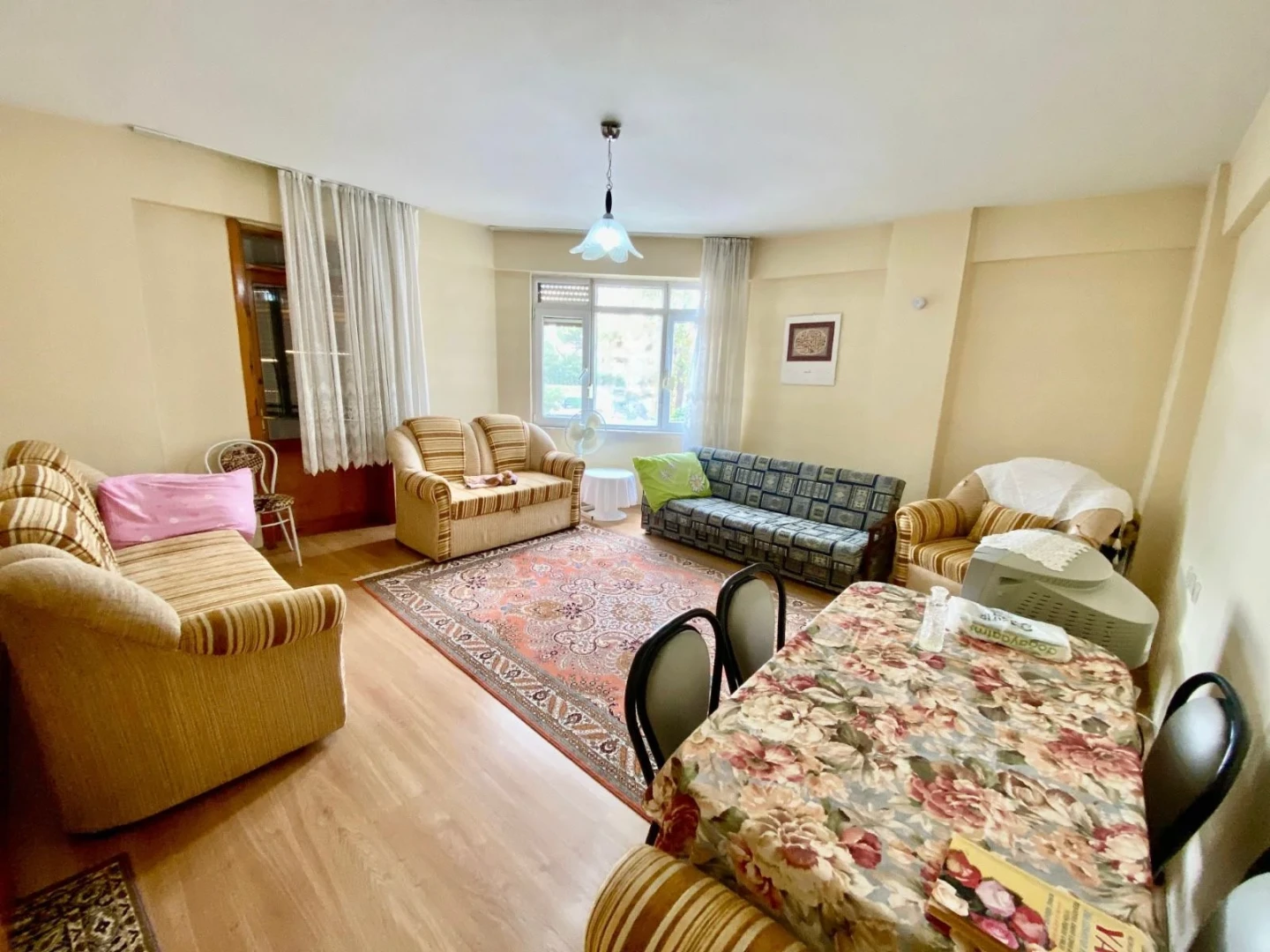 YÜKSEL'DEN ALTINKUMDA ÇAY MANZARALI ARAKAT DENİZE 250m 2+1 DAİRE
