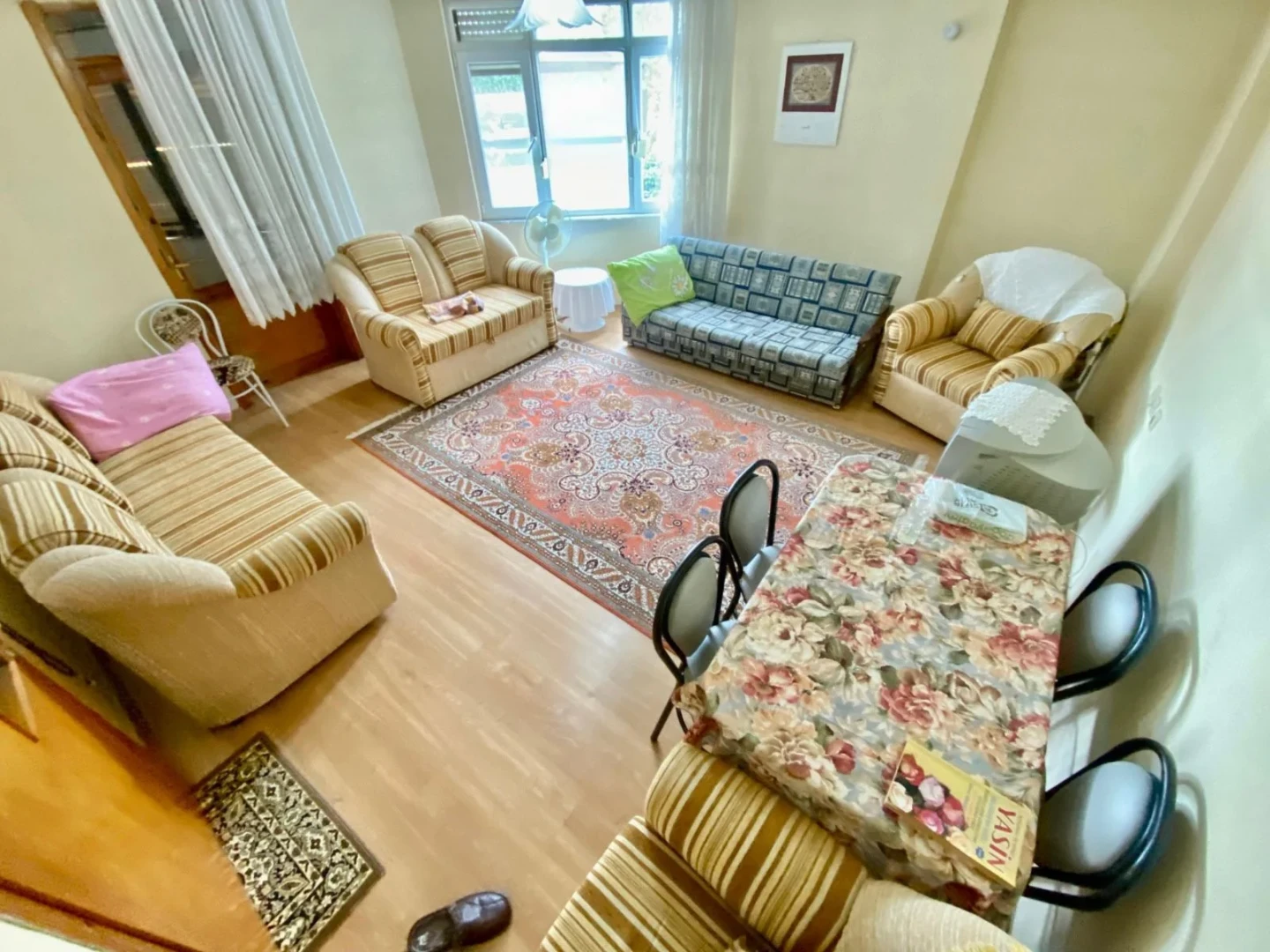 YÜKSEL'DEN ALTINKUMDA ÇAY MANZARALI ARAKAT DENİZE 250m 2+1 DAİRE