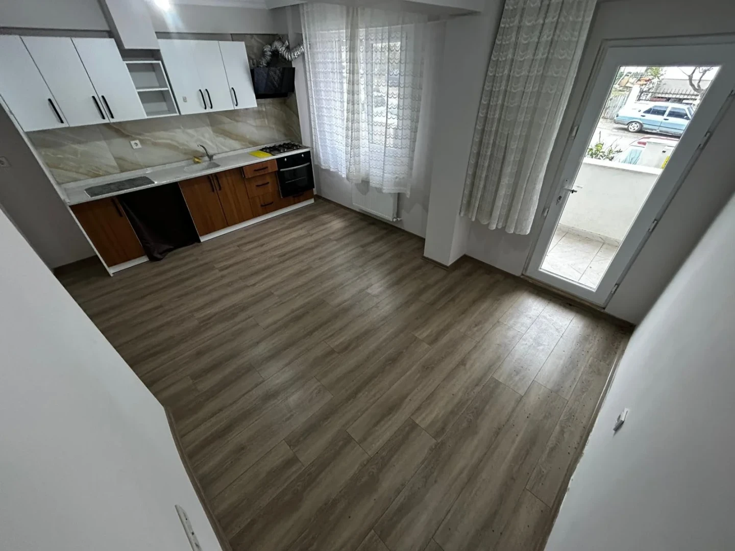 YETKİSİ YÜKSELDEN MÜSTAKİL TADINDA DOĞALGAZLI ÖN CEPHE 2+1 DAİRE