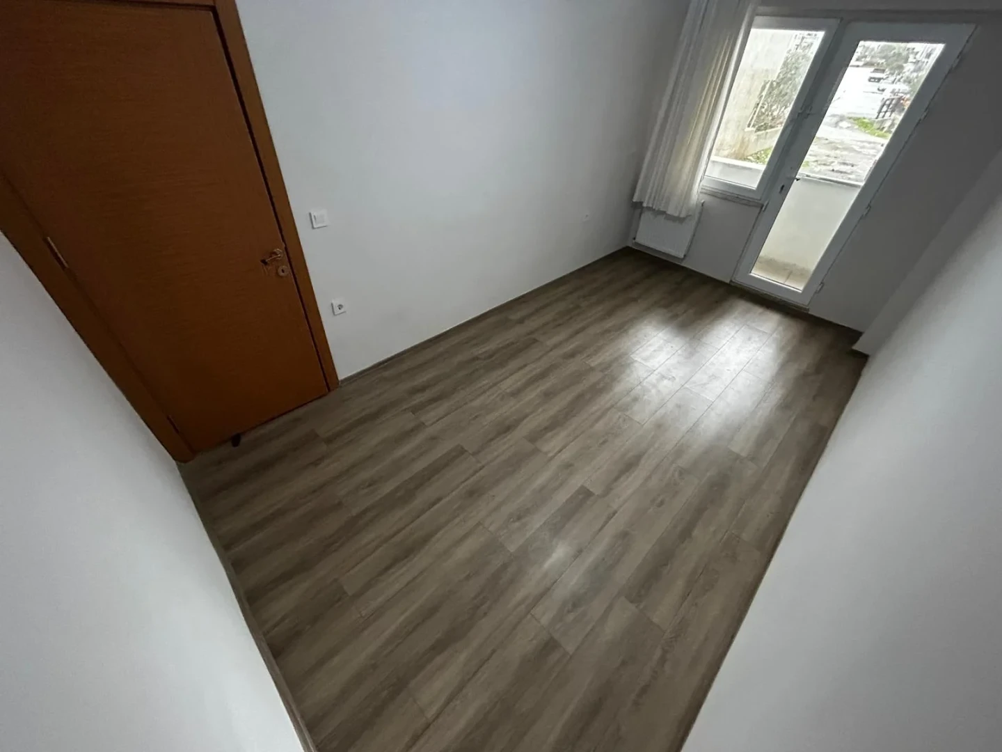 YETKİSİ YÜKSELDEN MÜSTAKİL TADINDA DOĞALGAZLI ÖN CEPHE 2+1 DAİRE
