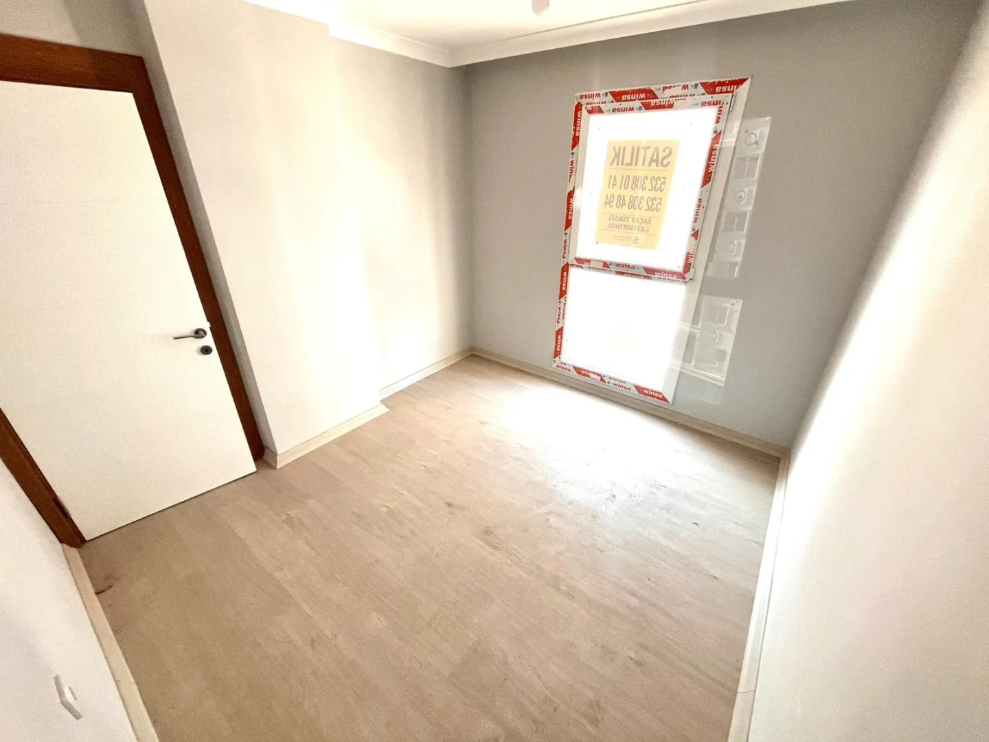 **YÜKSELDEN KADIKÖYDE YÜZME HAVUZLU SİTE İÇİNDE GENİŞ 1+1 DAİRE*