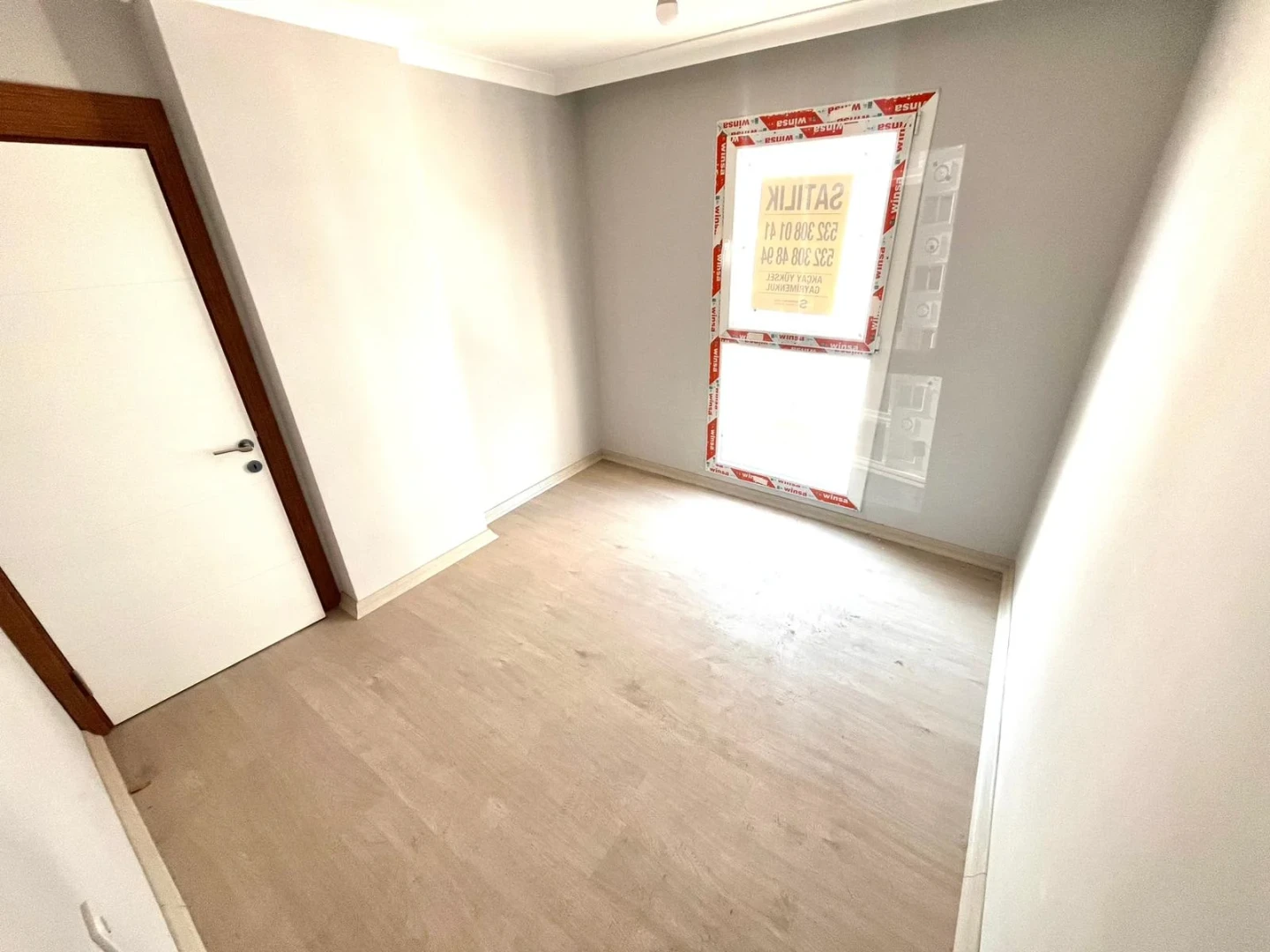 **YÜKSELDEN KADIKÖYDE YÜZME HAVUZLU SİTE İÇİNDE GENİŞ 1+1 DAİRE*