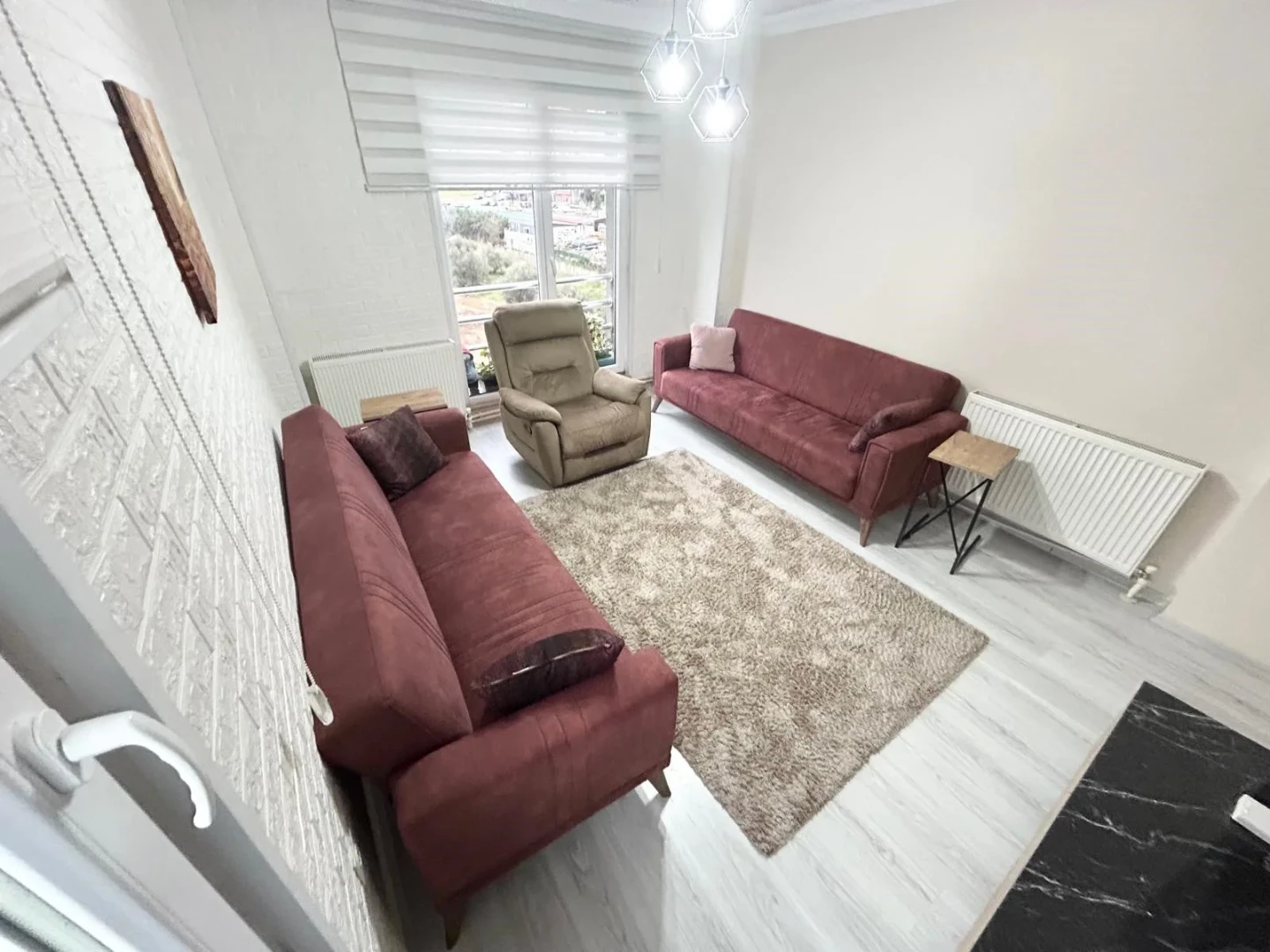 YETKİSİ YÜKSELDEN MERKEZİ KONUMDA CAM BALKONLU DOĞALGAZLI 3+1 SATILIK DAİRE