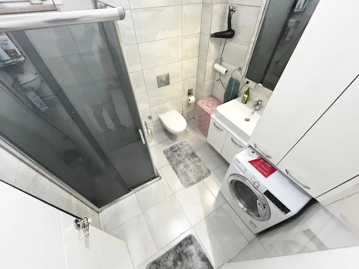 YETKİSİ YÜKSELDEN MERKEZİ KONUMDA CAM BALKONLU DOĞALGAZLI 3+1 SATILIK DAİRE