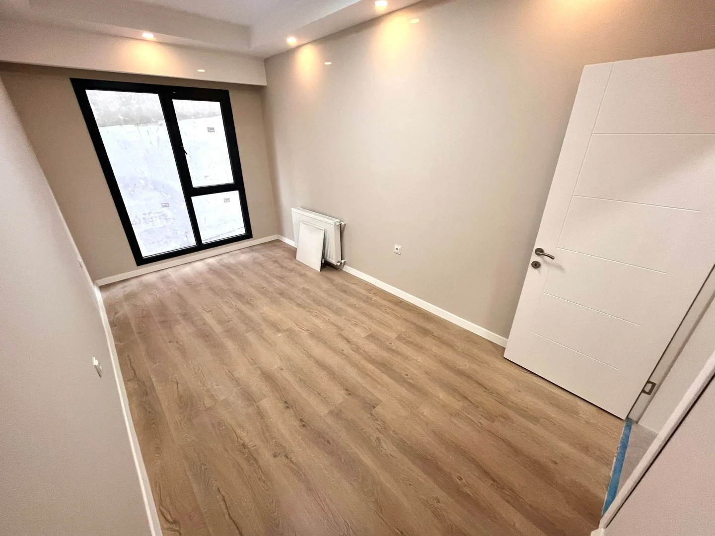 YÜKSEL'DEN MERKEZ'DE 2+1 FIRSAT SATILIK DAİRE: İSTER OTURUM,İSTER OFİS