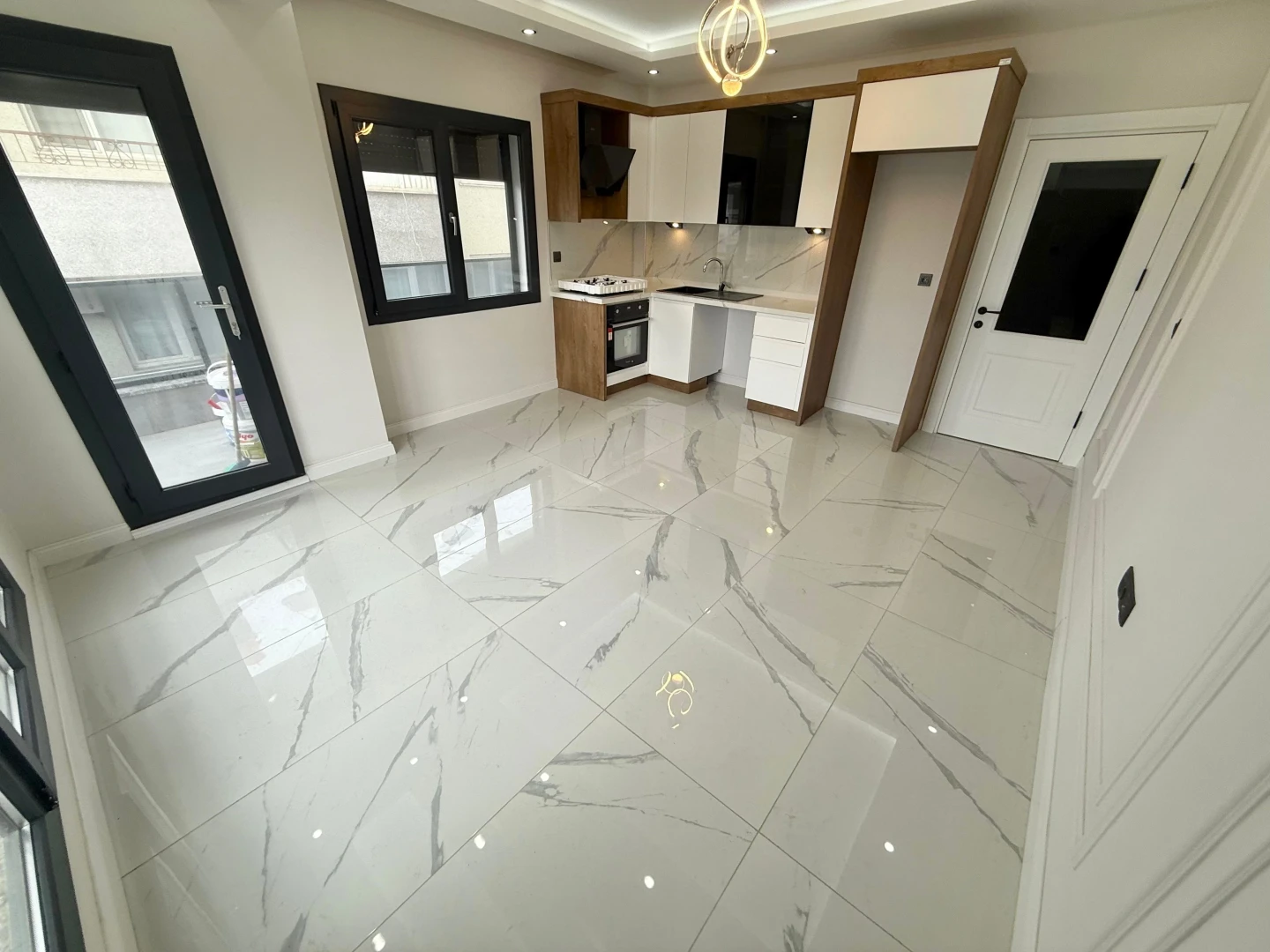 ツ YÜKSEL'DEN HUZURLA OTURACAĞINIZ DENİZE 50 M 2+1 SIFIR DAİRE ツ