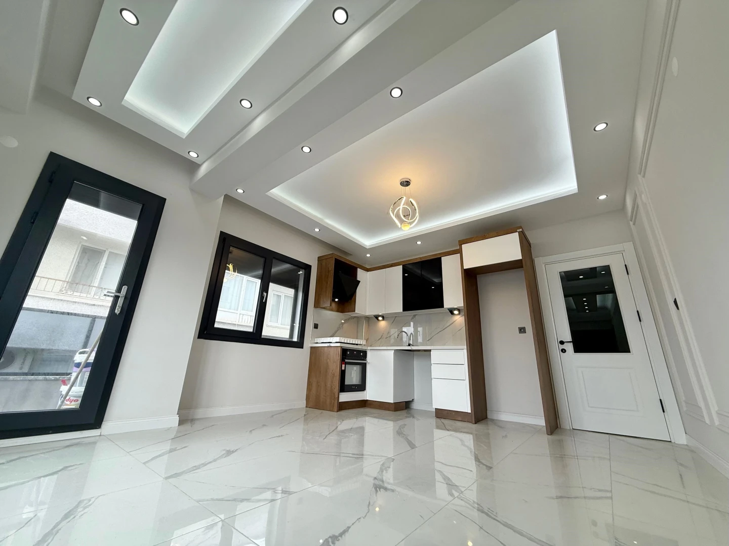ツ YÜKSEL'DEN HUZURLA OTURACAĞINIZ DENİZE 50 M 2+1 SIFIR DAİRE ツ