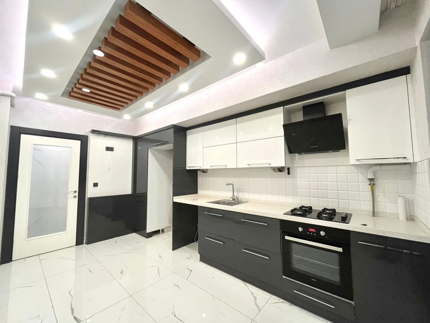 彡YÜKSELDEN CENNETAYAĞINDA SİTE İÇİNDE ULTRA GENİŞ 3+1 LÜX DAİRE彡