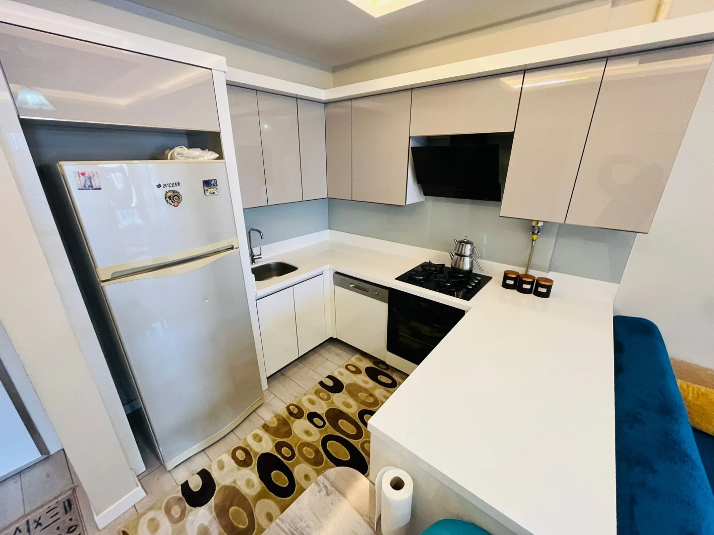YÜKSELDEN "ÖN CEPHE ARA KAT" FULL EŞYALI KOMBİLİ LÜX 1+1 DAİRE