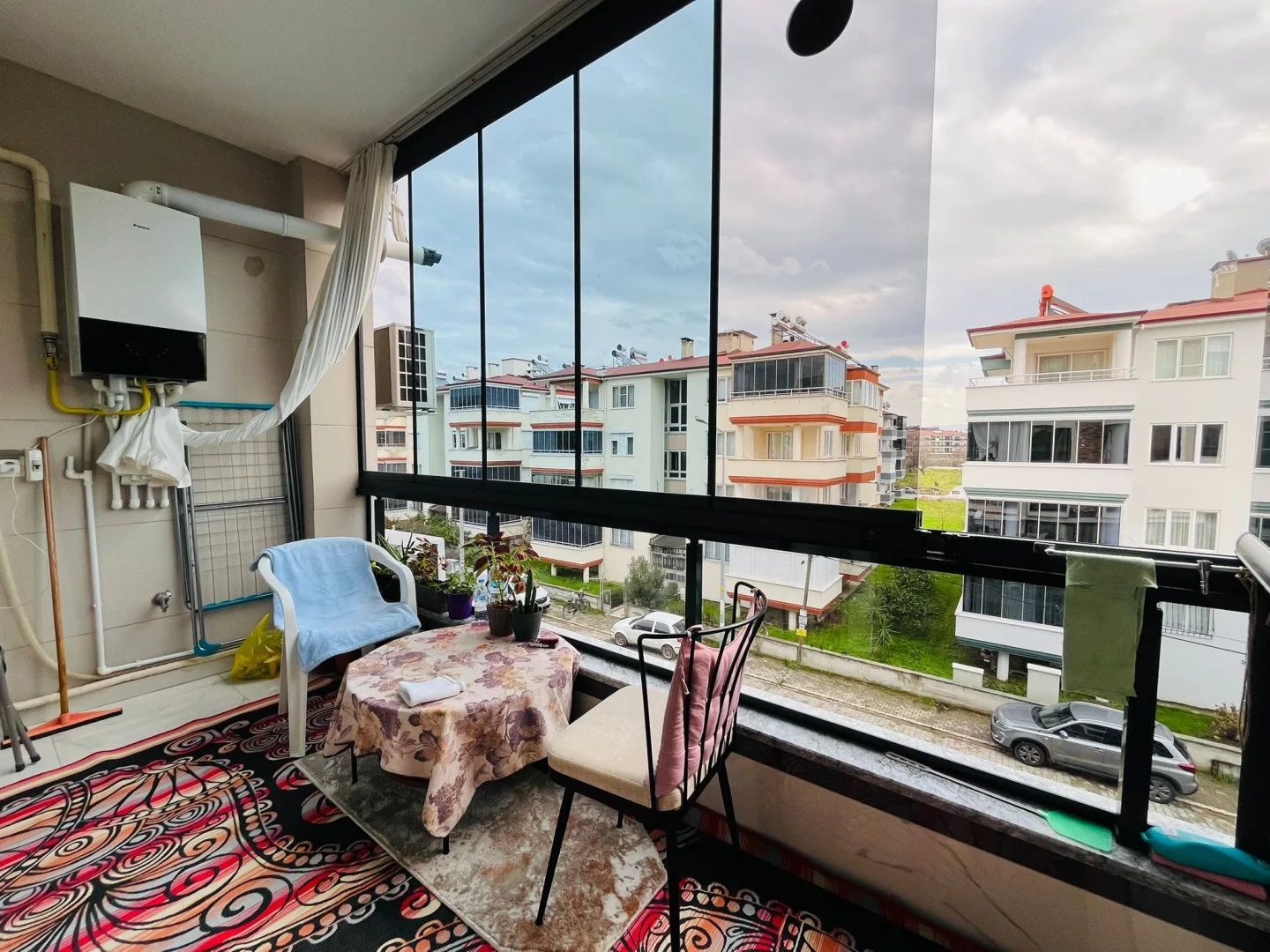 YÜKSELDEN "ÖN CEPHE ARA KAT" FULL EŞYALI KOMBİLİ LÜX 1+1 DAİRE