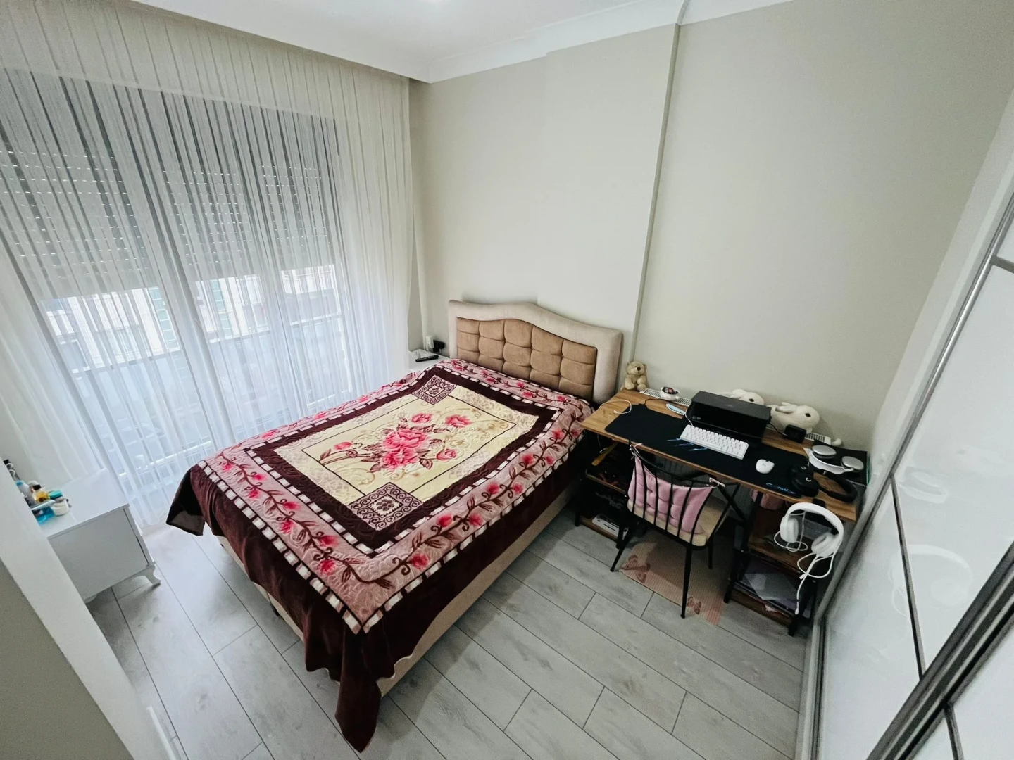 YÜKSELDEN "ÖN CEPHE ARA KAT" FULL EŞYALI KOMBİLİ LÜX 1+1 DAİRE