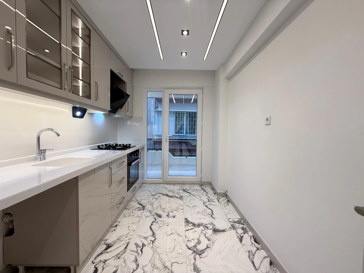 YÜKSEL'DEN İKİZÇAY'DA ULTRA LUX ÖNCEPHE AYRI MUTFAKLI 3+1 DAİRE