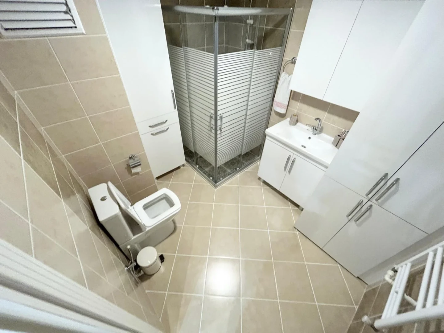 彡YETKİSİ YÜKSELDEN KADIKÖYDE SİTE İÇİNDE D.GAZLI 3+1 GENİŞ DAİRE
