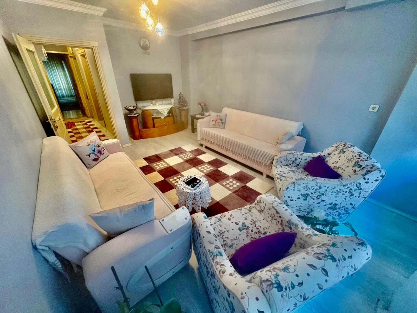 YÜKSEL'DEN AKÇAY'DA ÖN CEPHE BAHÇELİ KAÇMAZ FIRSAT 1+1 DAİRE